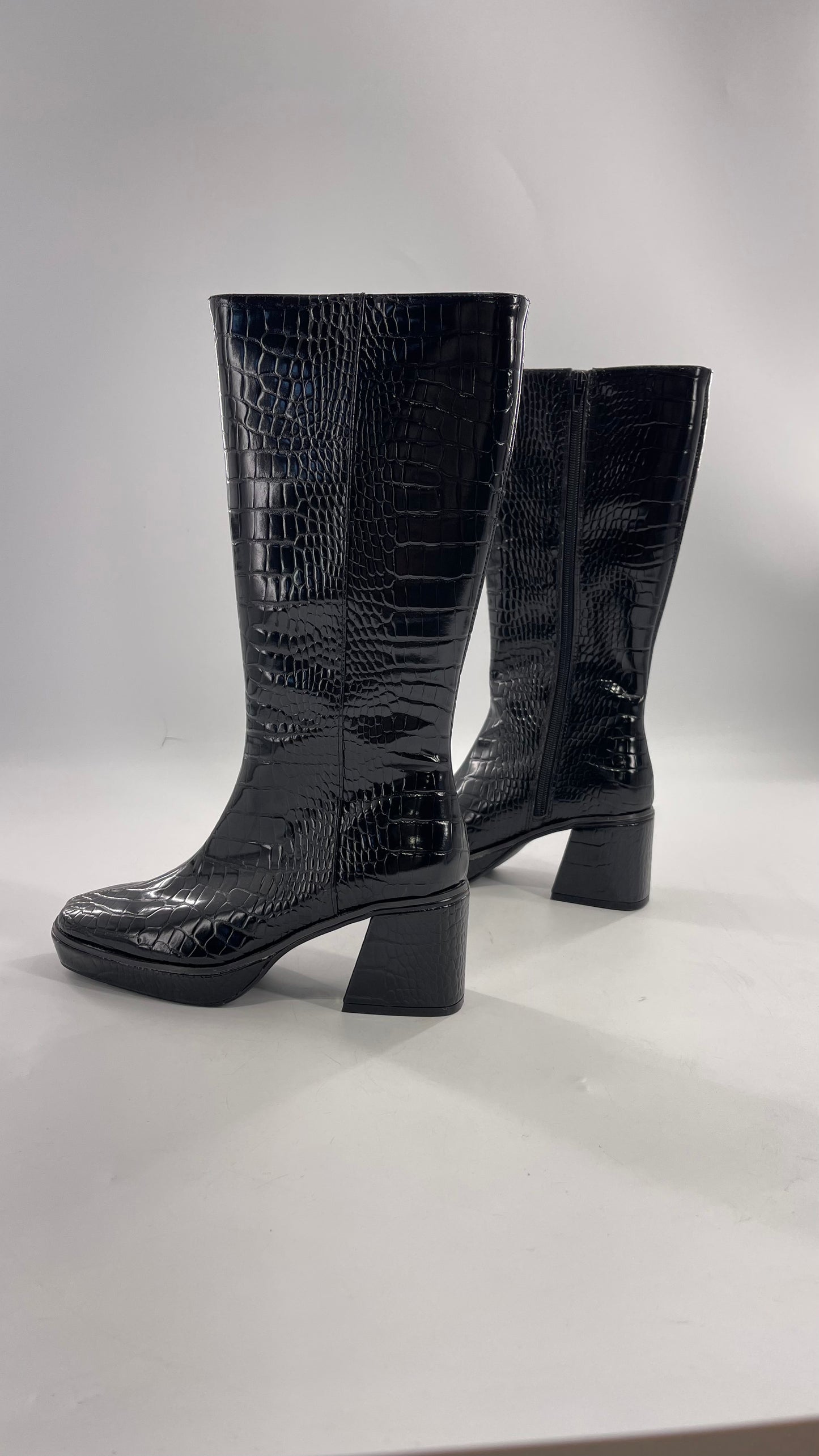 Urban Outfitters Black Crocodile Embossed Knee High Heel Boots (6)