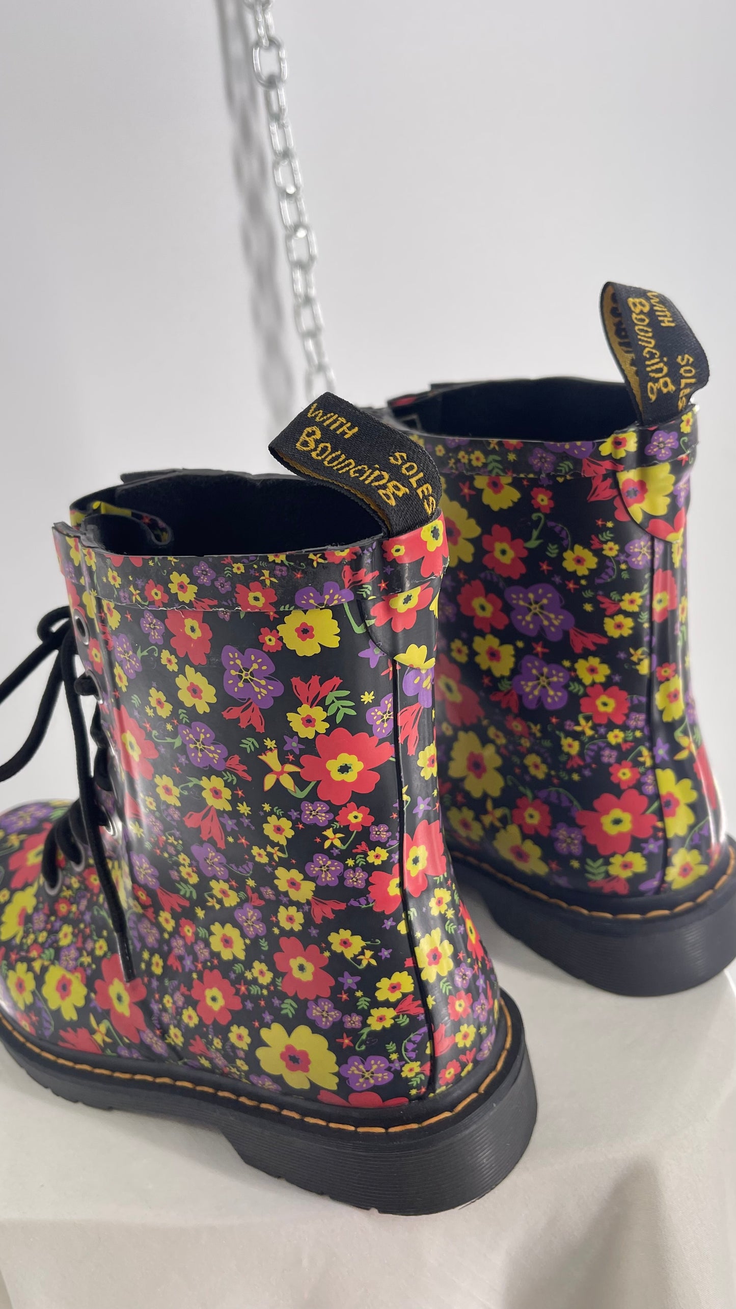 Doctor Martens Flower Printed Rubber Boots (9L 8M)