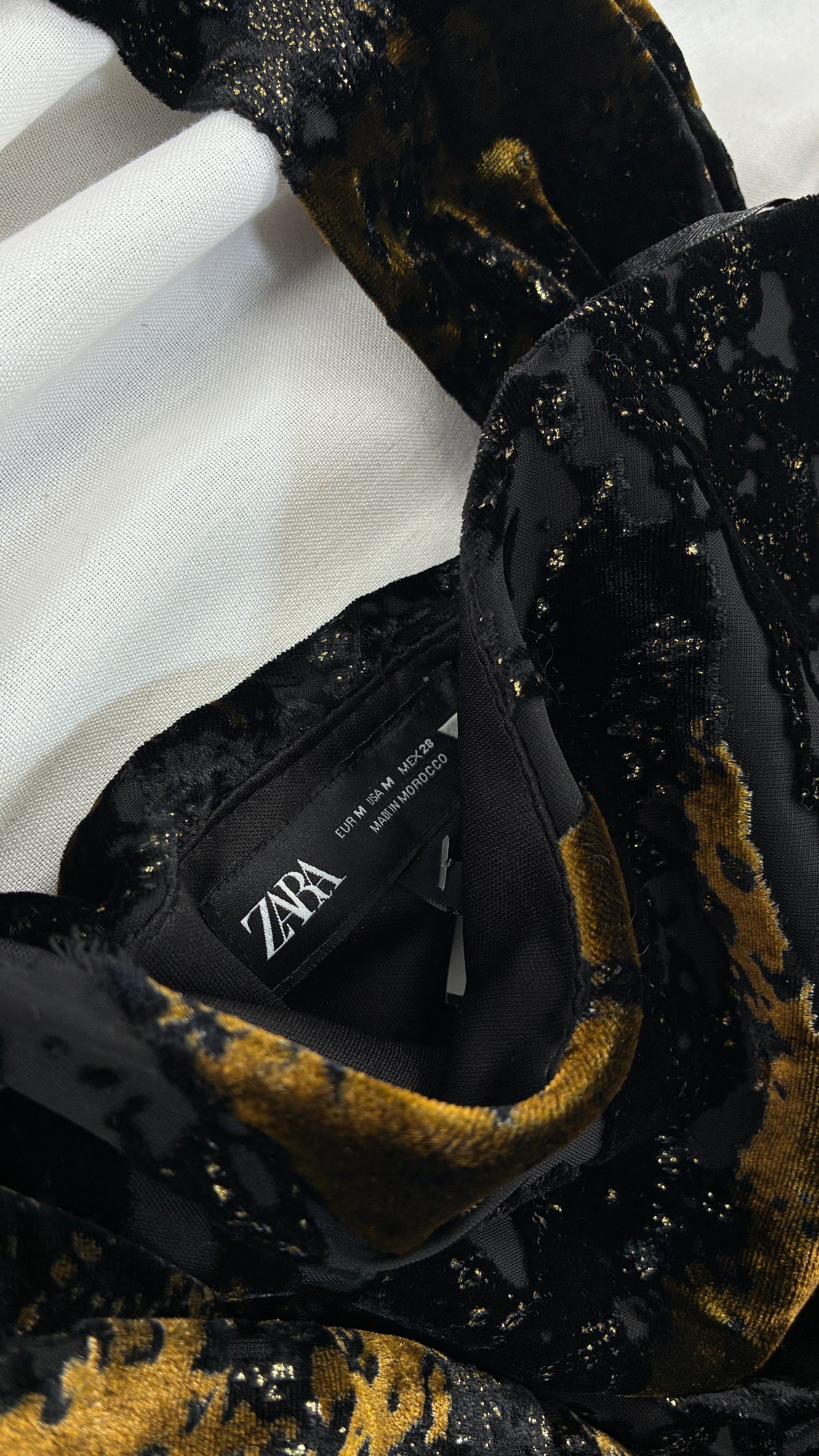 ZARA Black Burn Our Velour Wrap Scarf Corset with Tags (Medium)