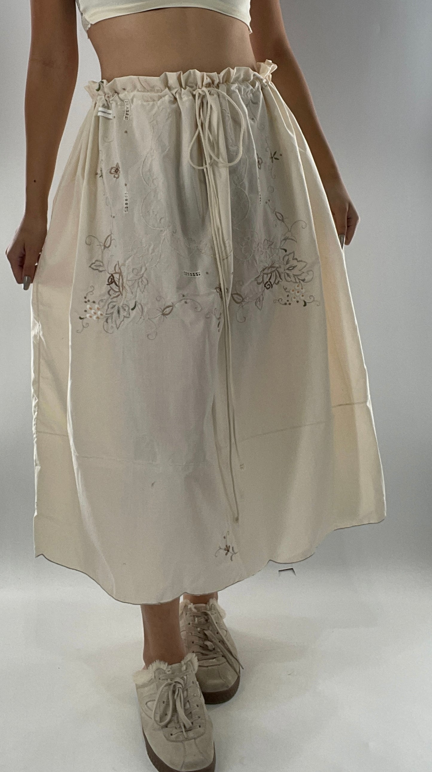 Custom Handmade Vintage Embroidered Off White Soirée Skirt (One Size)