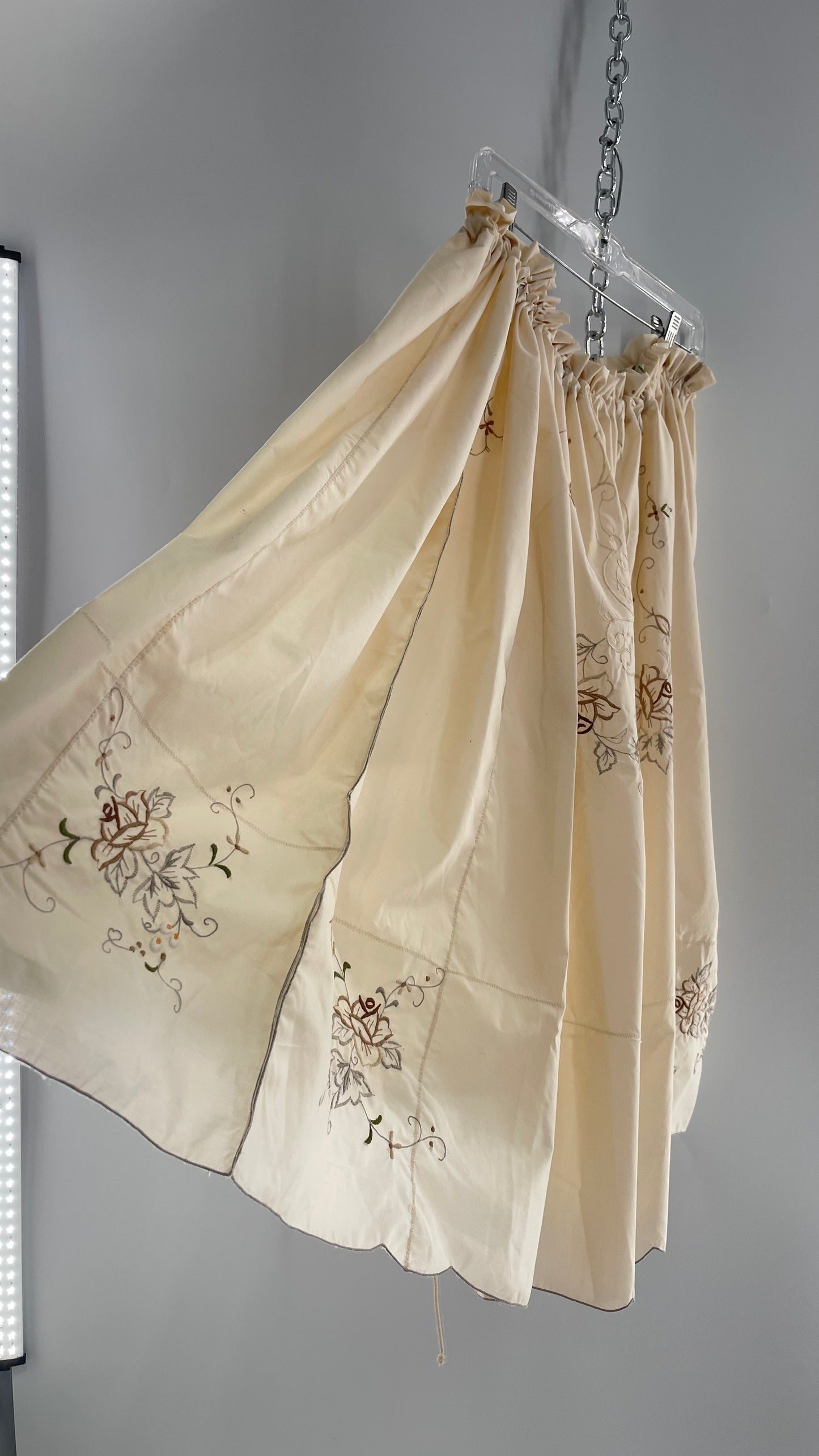 Custom Handmade Vintage Embroidered Off White Soirée Skirt (One Size)