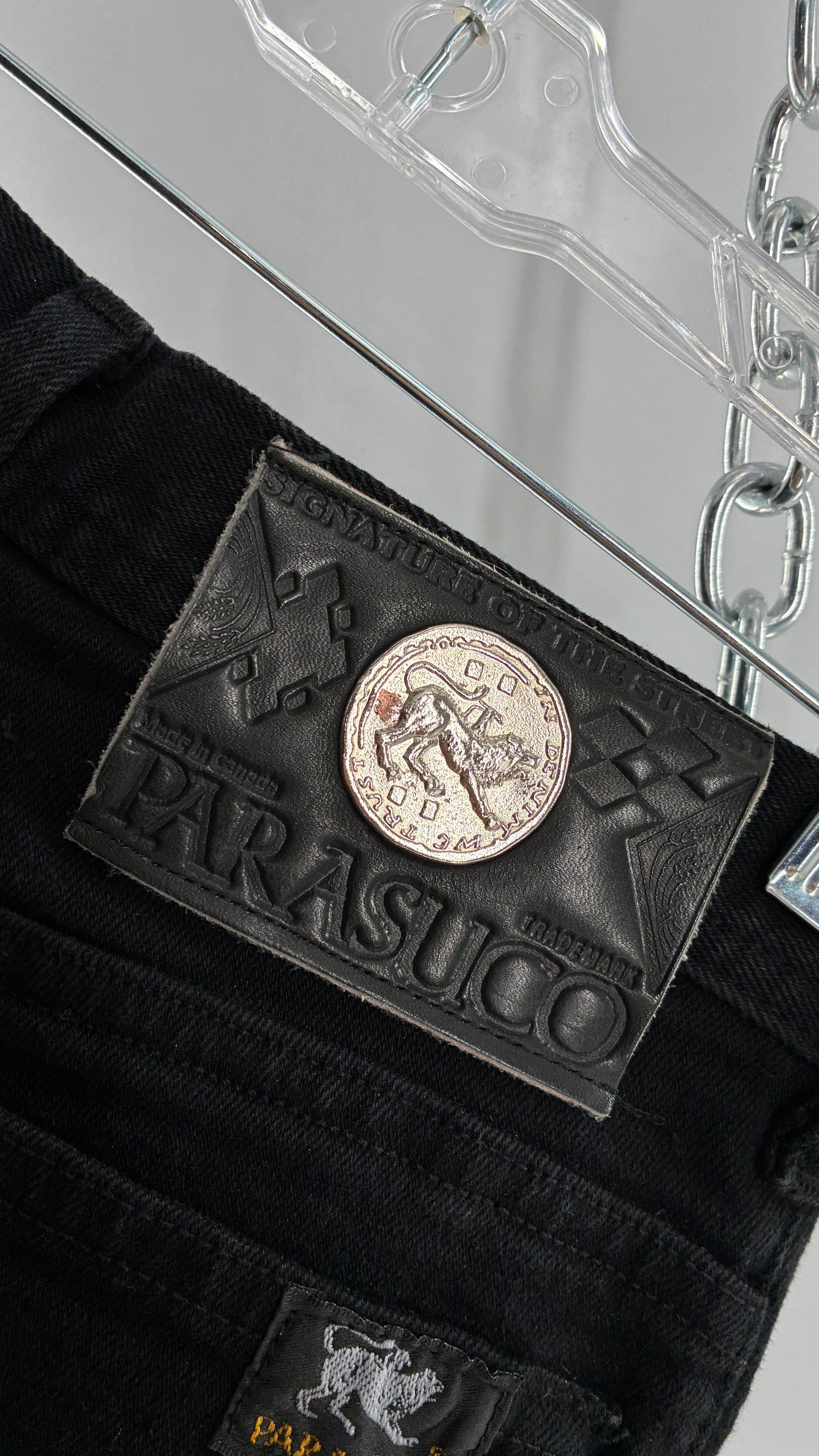 RARE Vintage PARASUCO Black Ultra High Waisted Mom Jean (29)