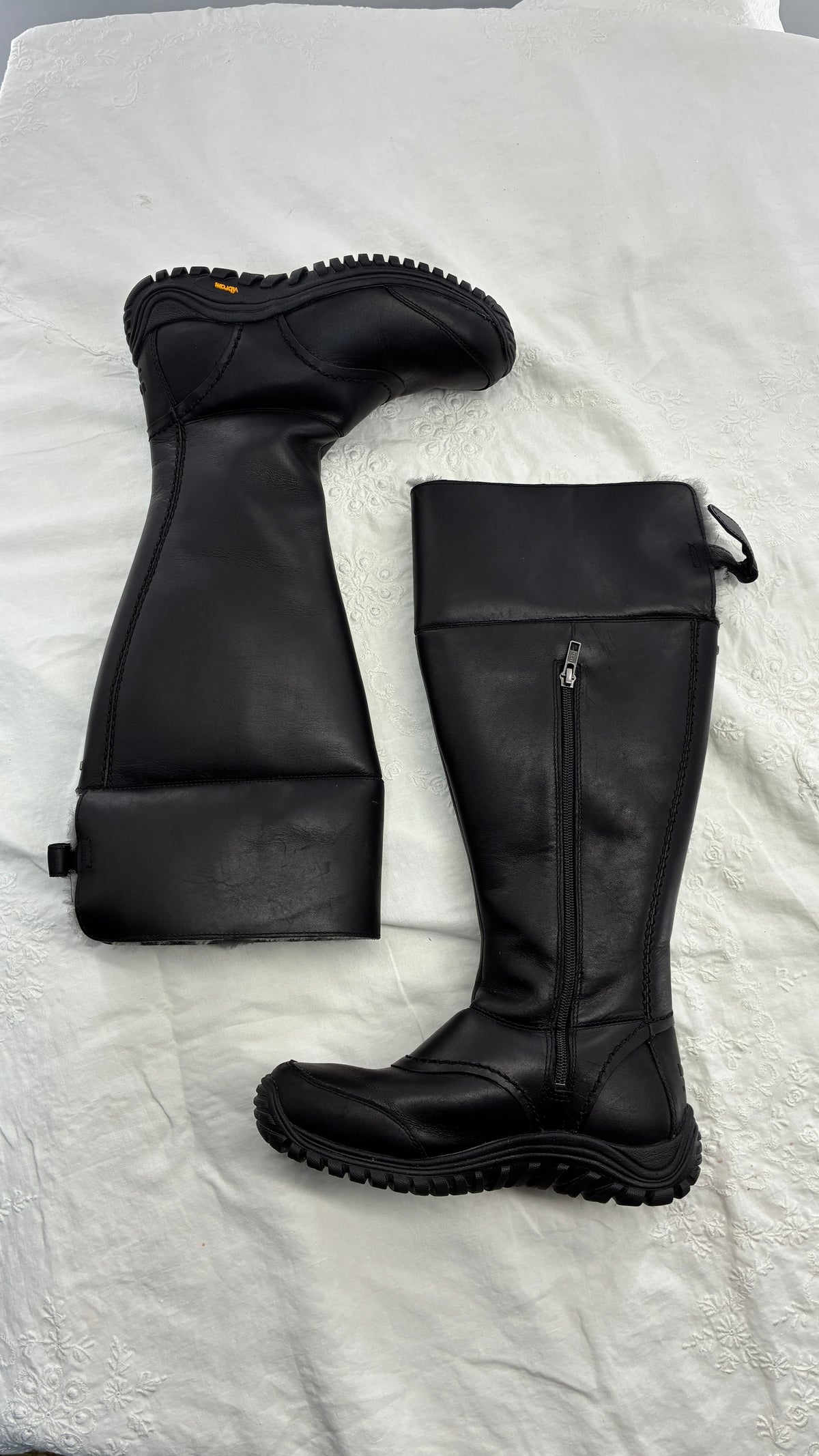 Vintage UGG Miko Thick Industrial Leather Chunky Boot (8)