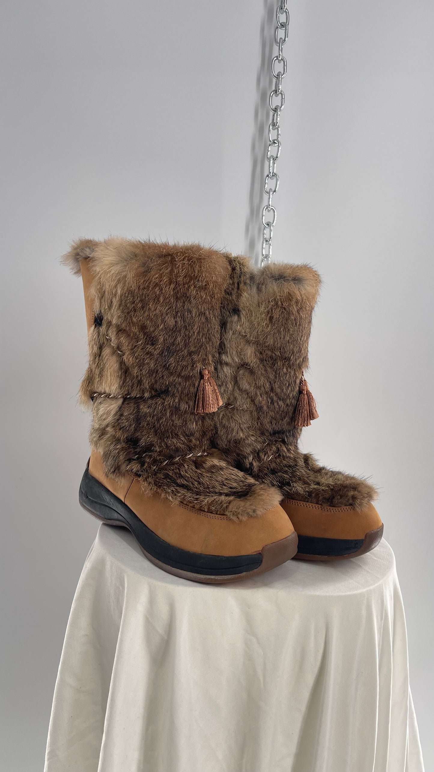 Vintage ULU Primaloft Tan Leather and Fur Tie Up Boots (8)