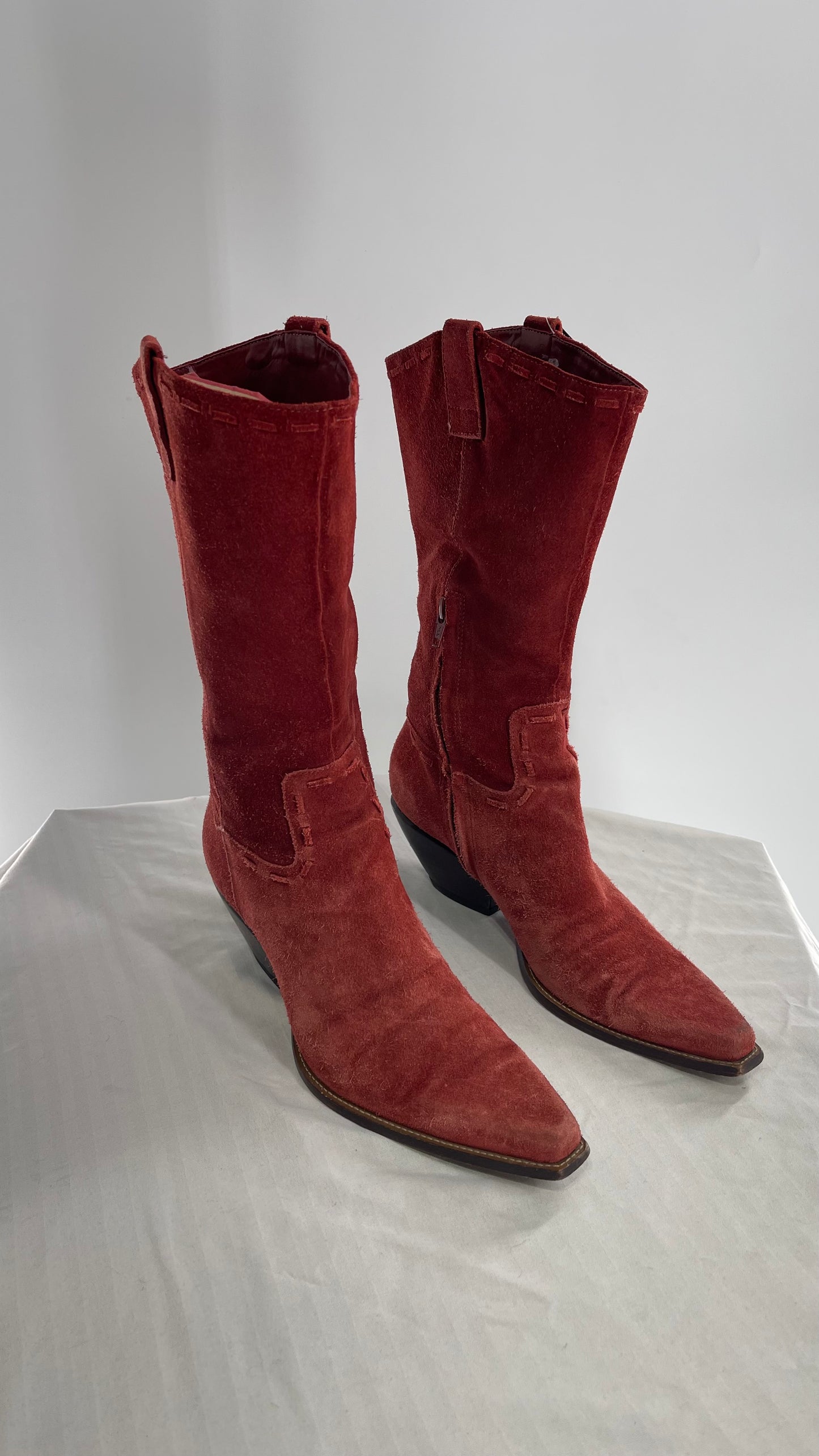 Vintage BCBG Red/Burnt Orange Pointed Toe Cowboy Boots (7)