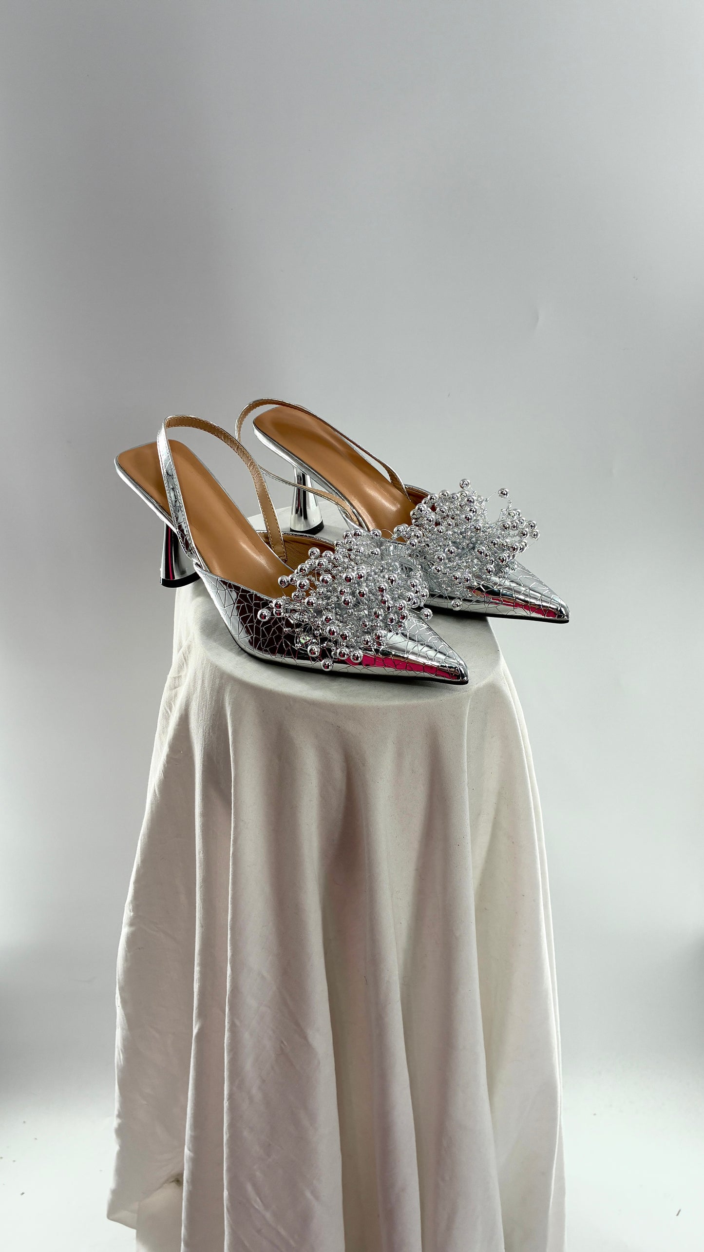 Chrome Silver Pointed Toe Slingback Kitten Heels with Abstract Detail (42)