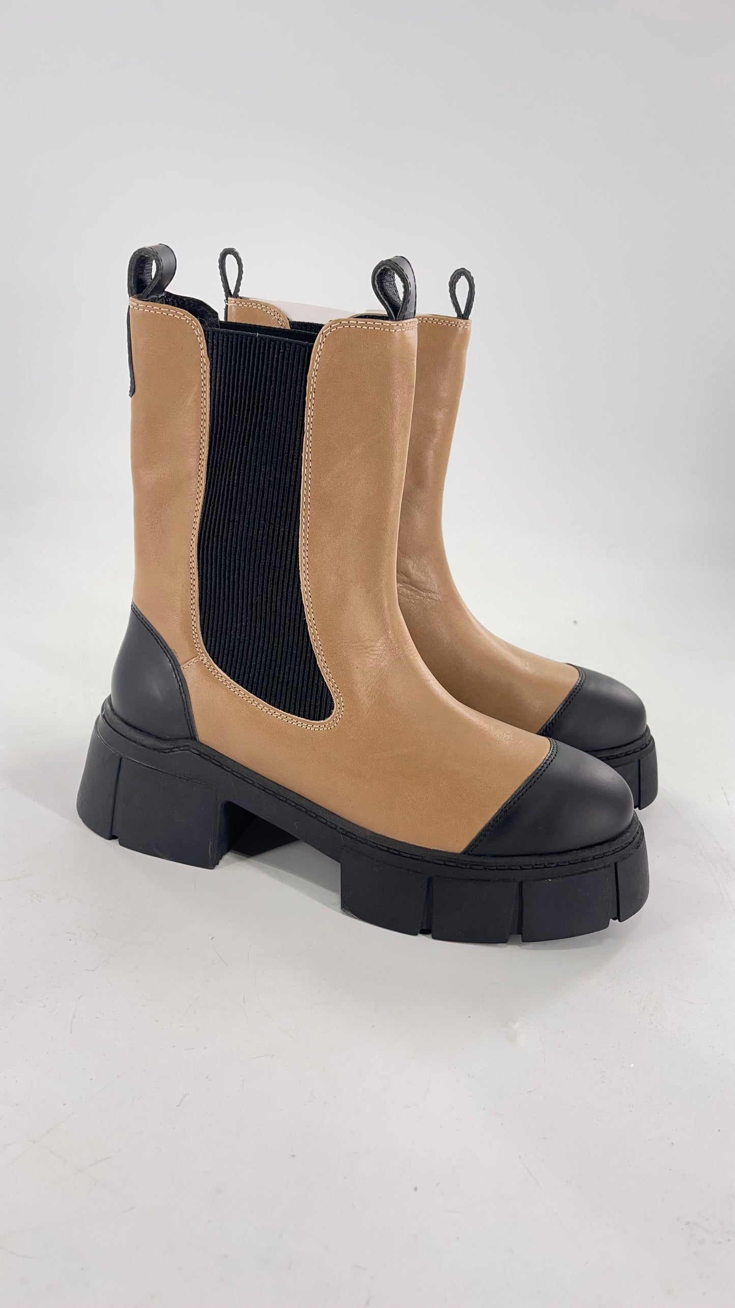 Free People James Chelsea Boot Tan with Chunky Heel and Raised Platform Sole (37.5)