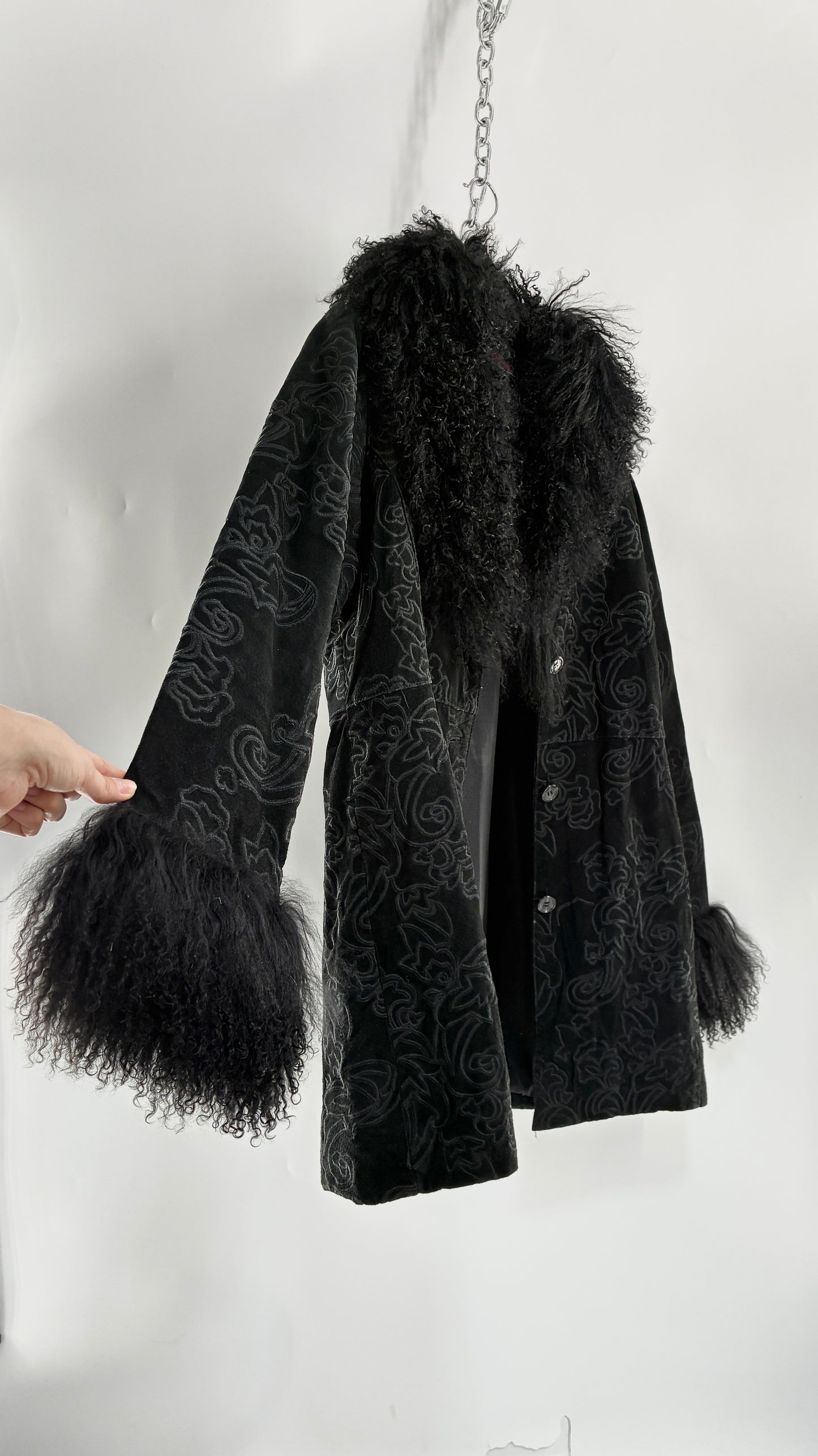 Vintage PHASE TWO Embroidered Black Genuine Suede Leather Coat with Mongolian Fur Collar and Cuffs (XXL)