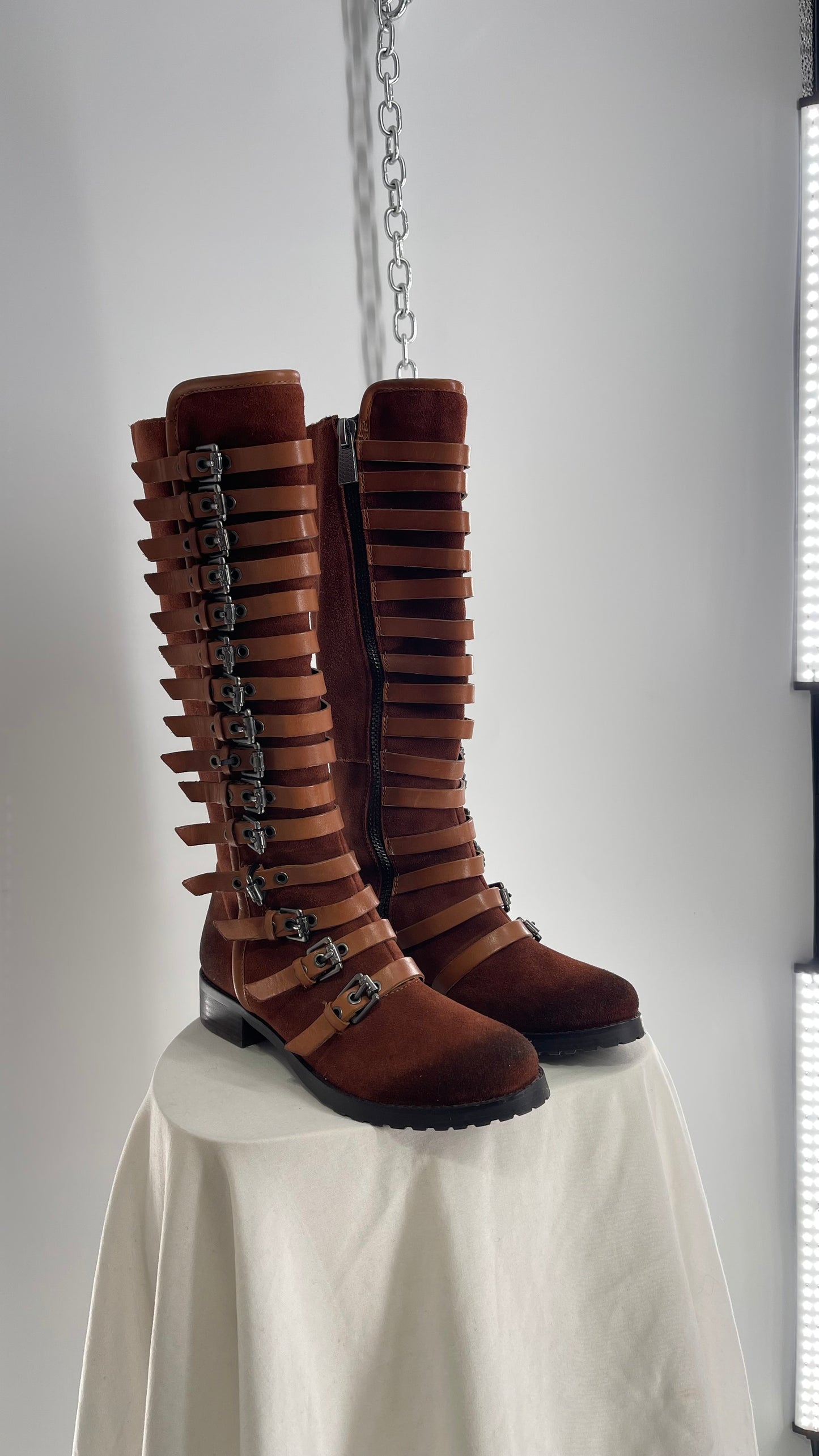 Deadstock Vintage LUXURY REBEL Suede Leather Buckle Boots (36)