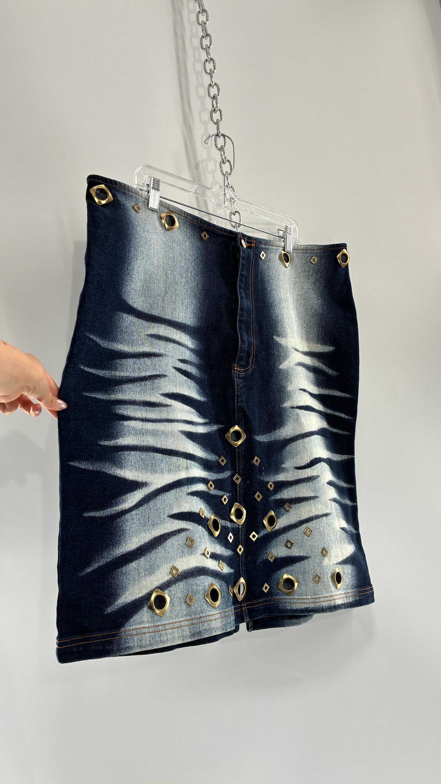 Vintage REVOLT Low Waisted Denim Skirt with Zebra Pattern and Gold Grommets (20)