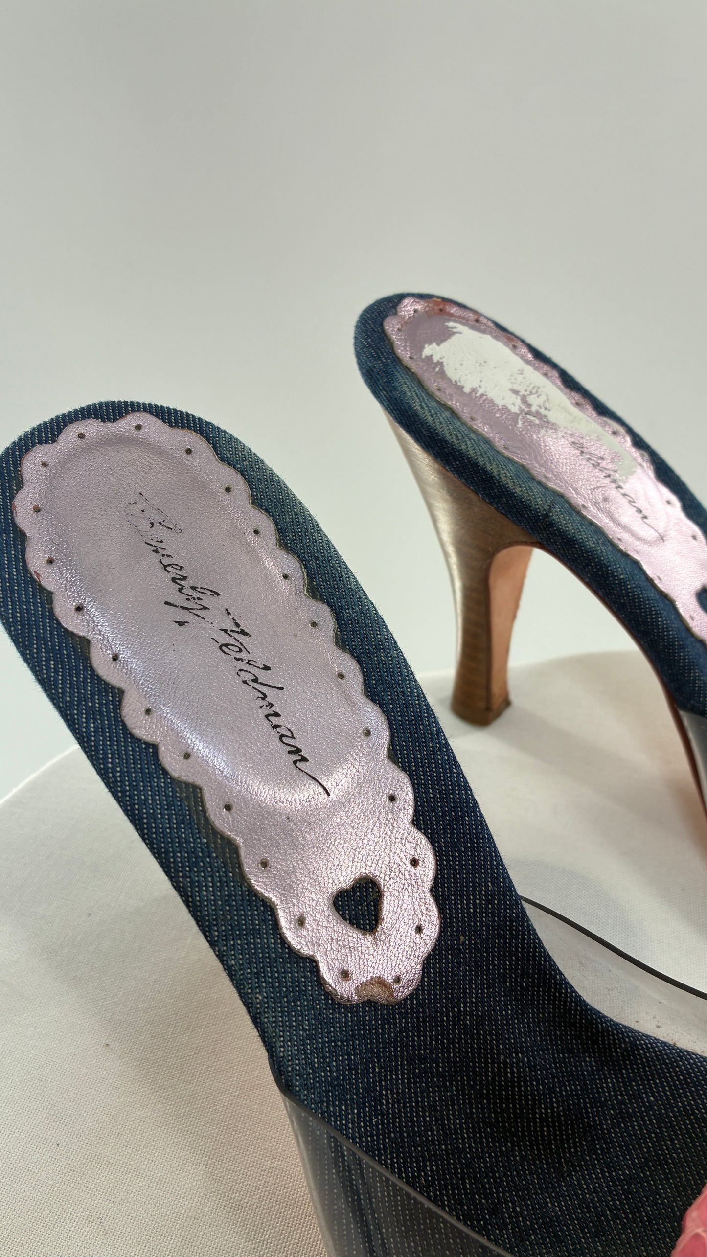 Vintage BEVERLY FELDMAN Jean Heel with Pink Floral Appliqué (8)