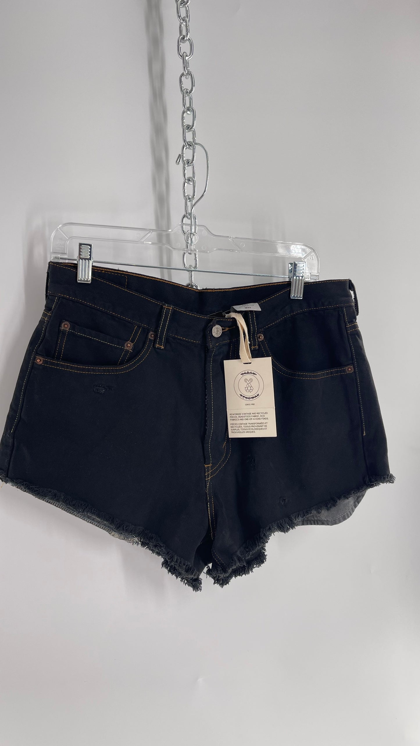 Vintage Levi 550 Distressed Dark Wash Shorts Urban Outfitters Renewal with Tags Attached (32)