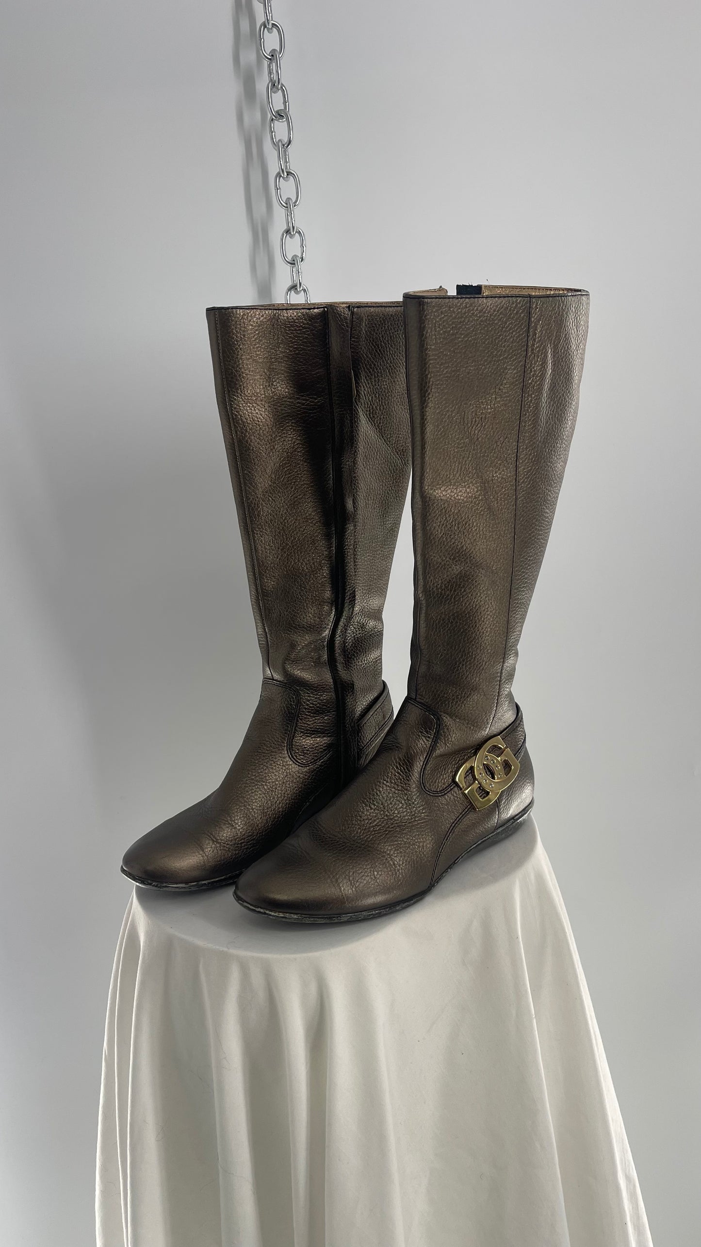 Vintage GUESS Metallic Bronze/Pewter Silver Leather Boots with Logo Buckle (36)