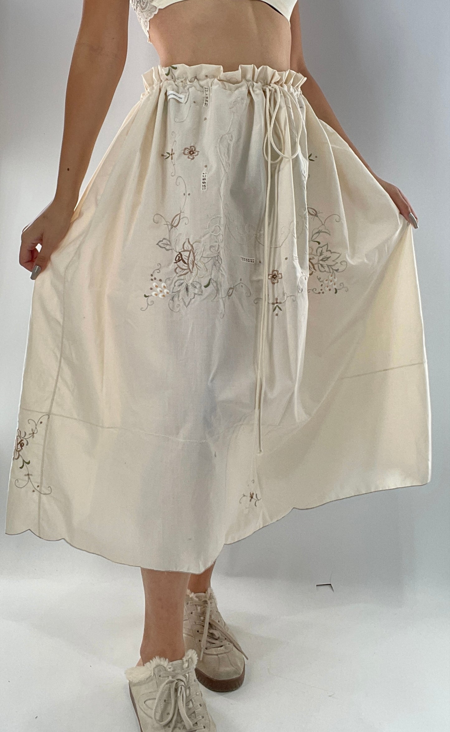 Custom Handmade Vintage Embroidered Off White Soirée Skirt (One Size)