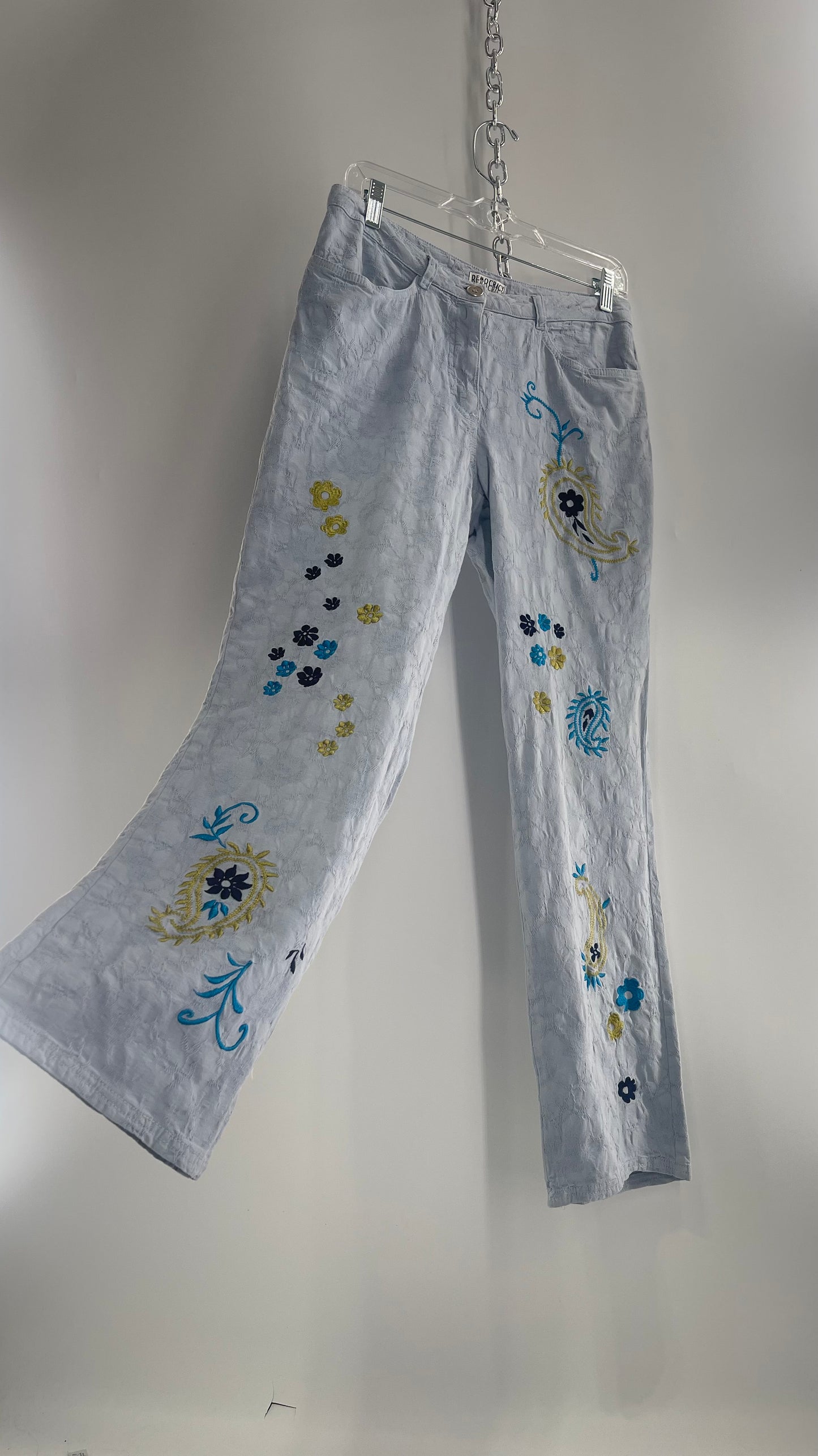 Vintage DEMOCRACY Embroidered, Textured Kickflares (8 Petite)