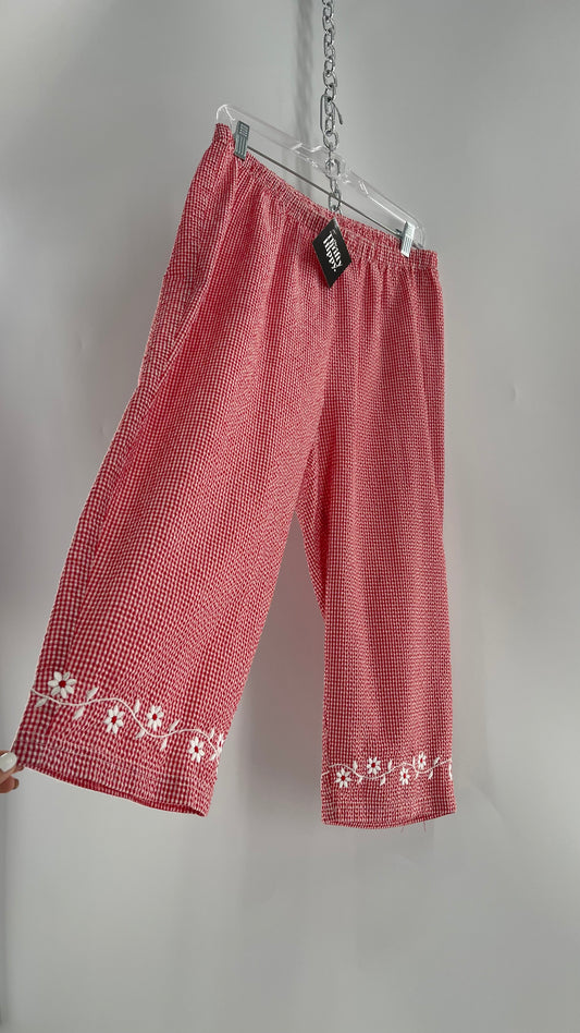 Vintage Red and White Gingham Picnic Cropped Pants (L)