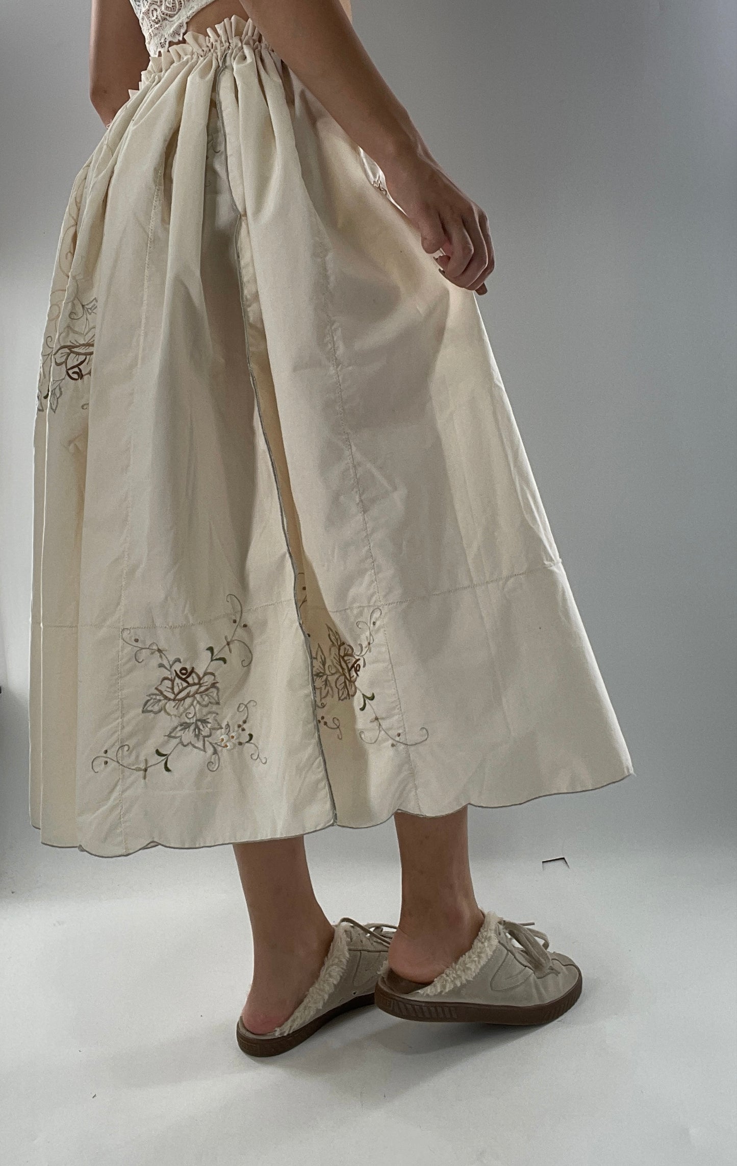 Custom Handmade Vintage Embroidered Off White Soirée Skirt (One Size)