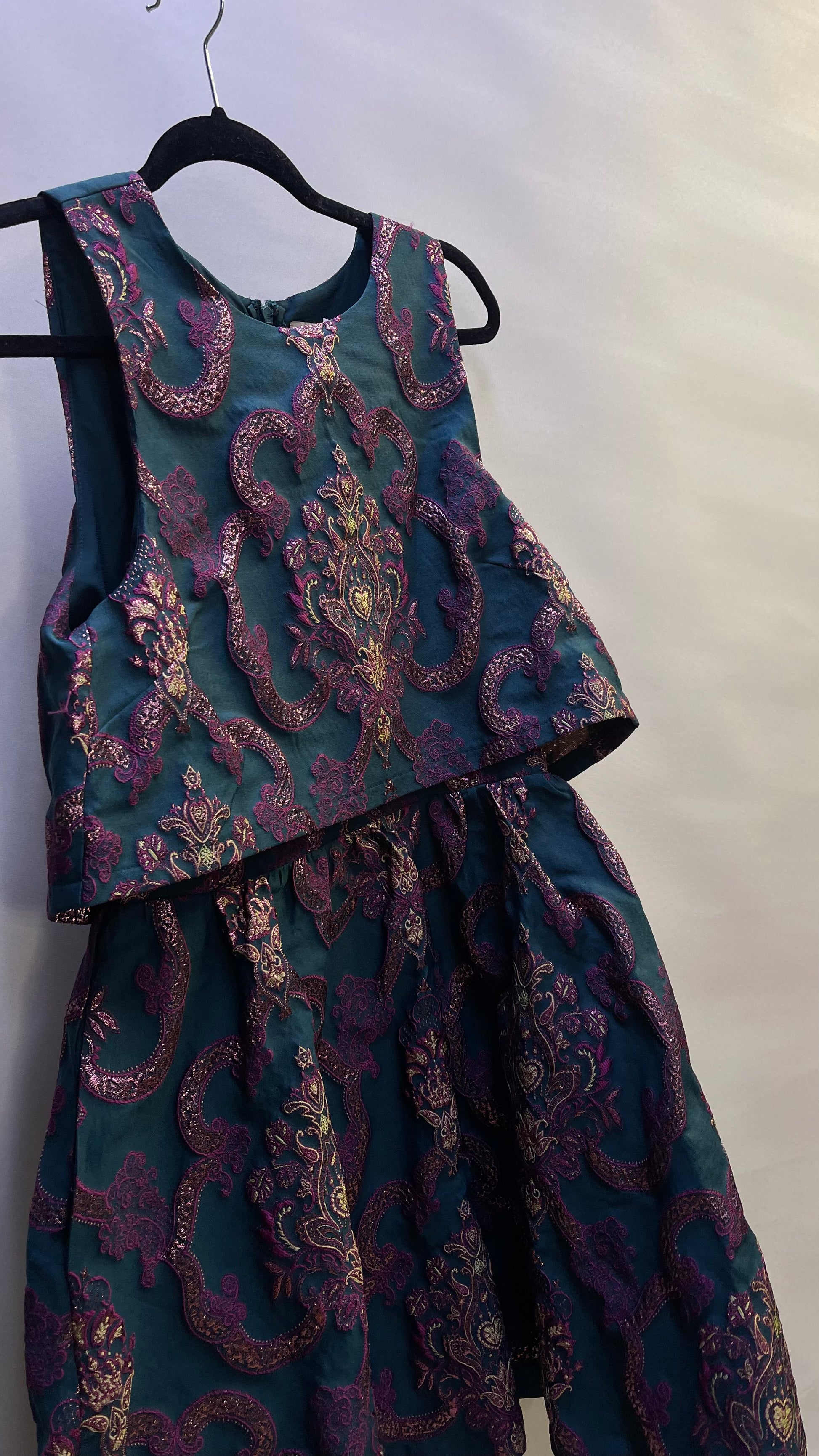 BHLDN Anthropologie - Green Brocade Mini Dress (8) The Thrifty Hippy BHLDN Anthropologie - Green Brocade Mini Dress (8) The Thrifty Hippy