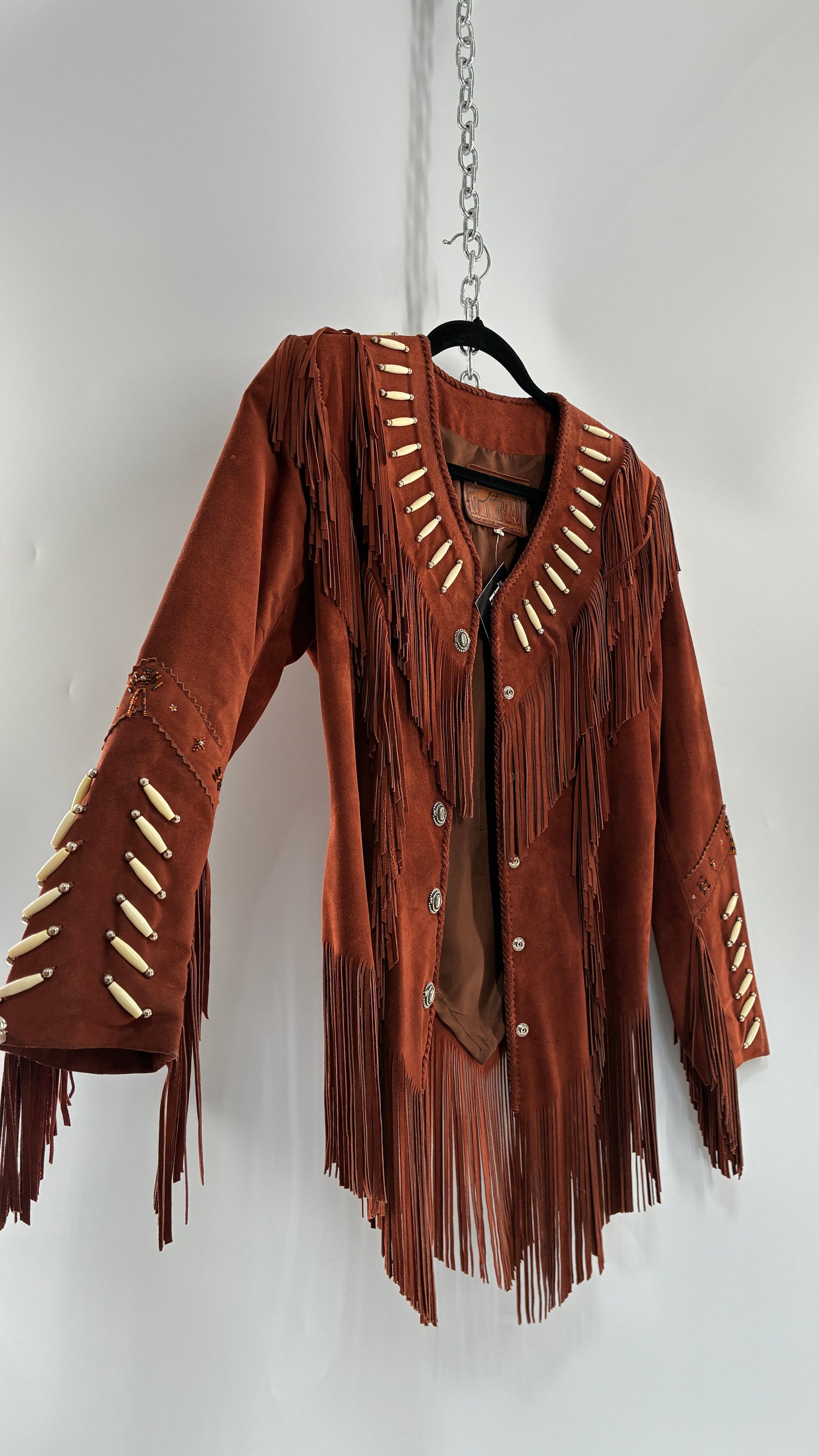 Vintage 1970s Suede Made in Old Senora Mexico Rust Thick Heavy Duty Suede Leather Jacket with Pointed Hemline, Beaded Details and Fringe Design (8)
