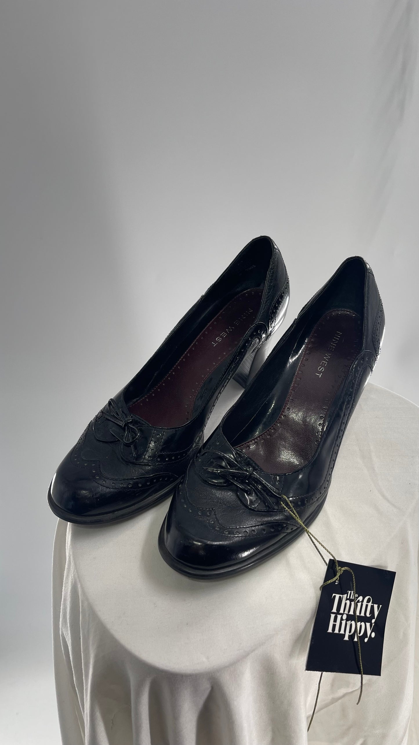 Nine West Black Leather Vintage Oxford Style Suit Heel (6.5)