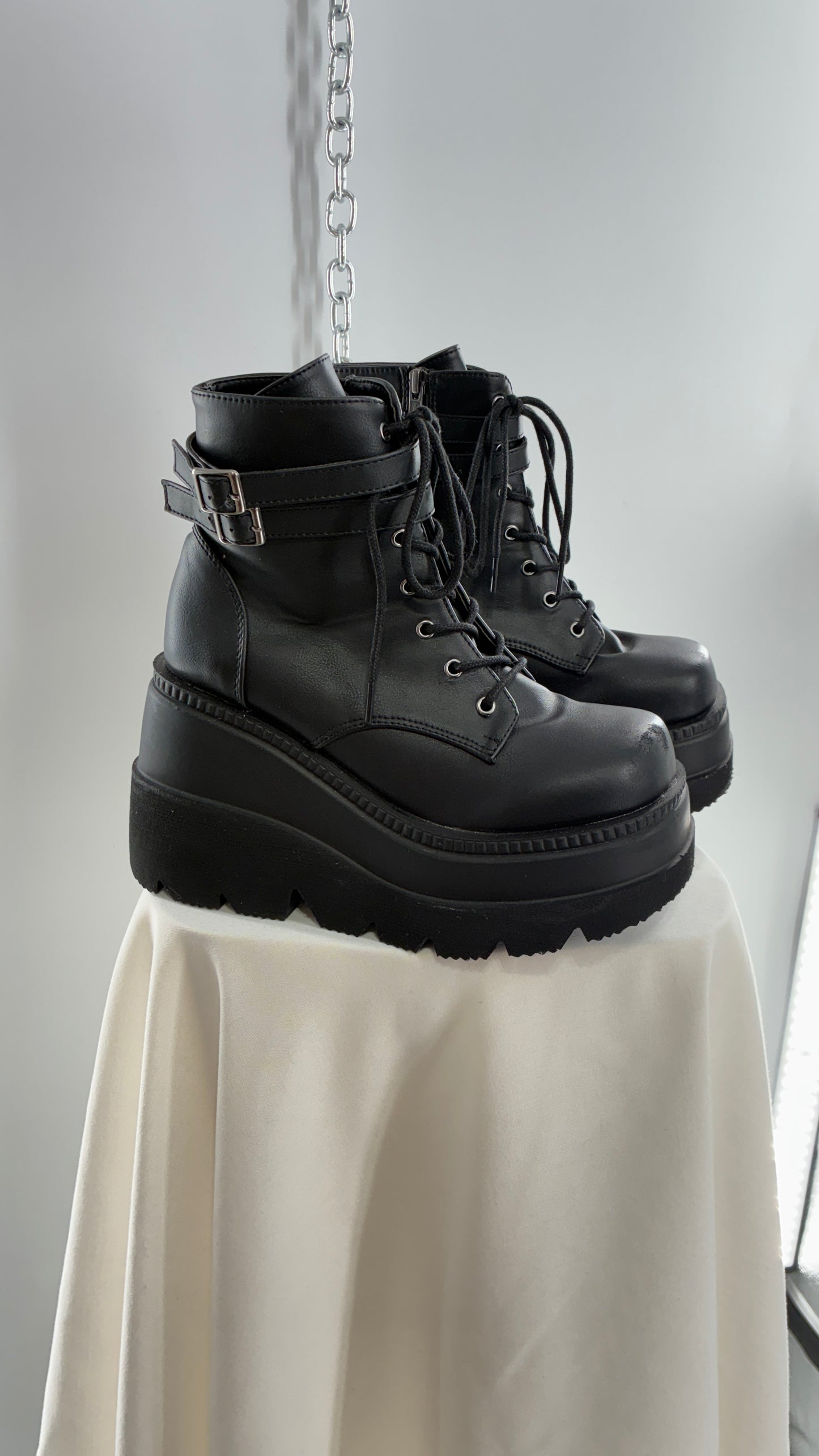 DEMONIA Shaker-52 Black Platform Wedge Combat Boots  (9)