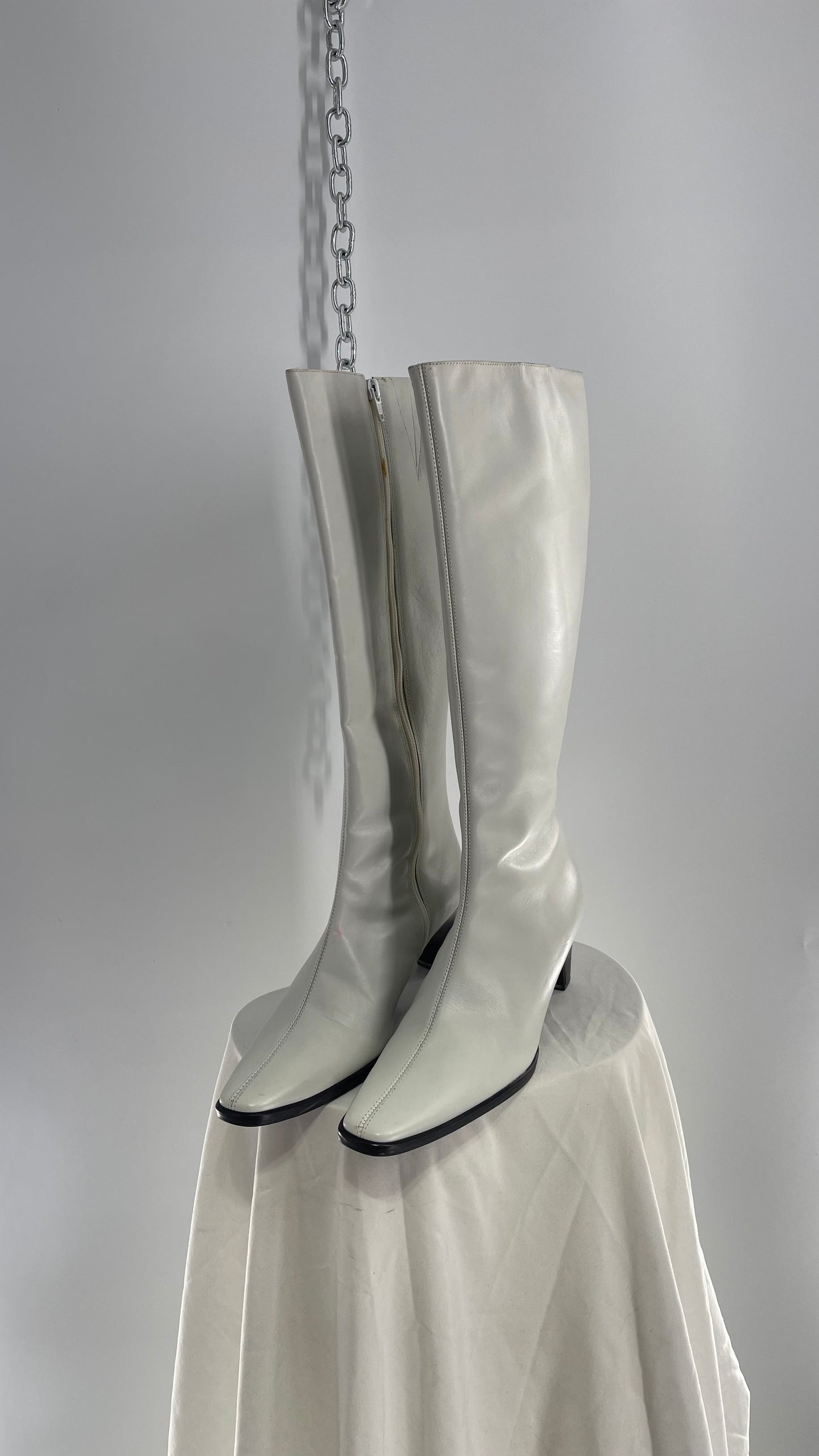 Vintage TRIBECA STUDIO White Leather Pointed Toe Tall Boot (8)