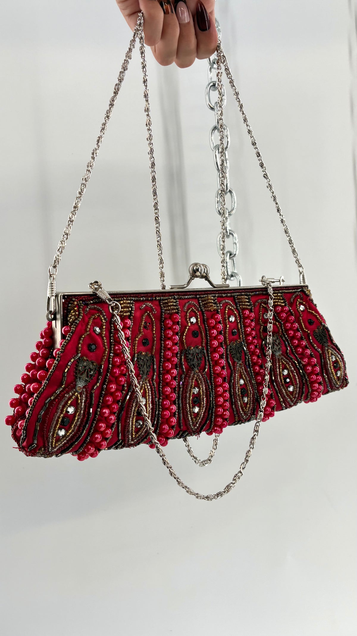 Vintage Red Paisley Beaded Kiss-Lock Evening Bag With Chain Strap