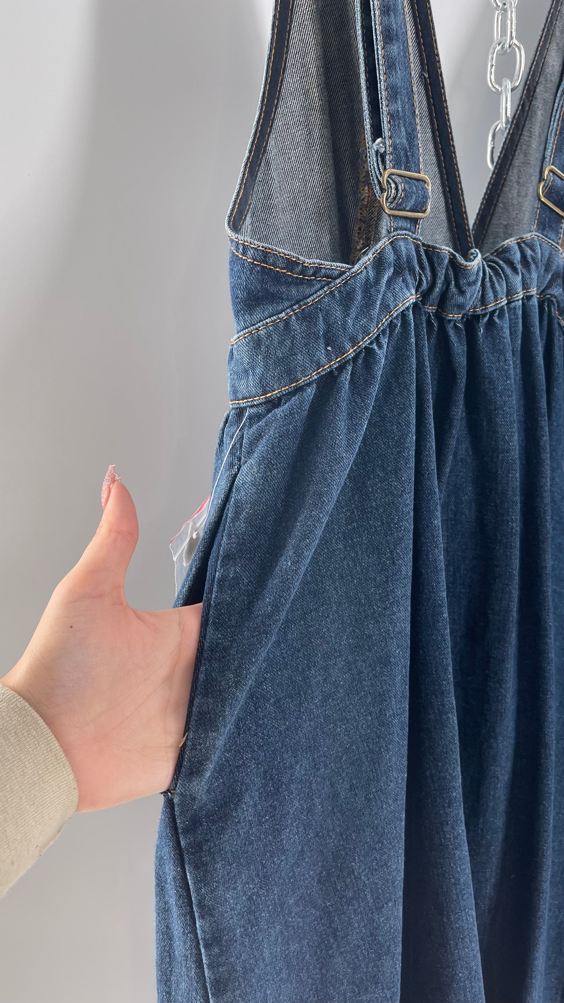Urban Outfitters Medium Wash Denim Button Front Midi Dress (S) – The Thrifty Hippy Urban Outfitters Medium Wash Denim Button Front Midi Dress (S) – The Thrifty Hippy