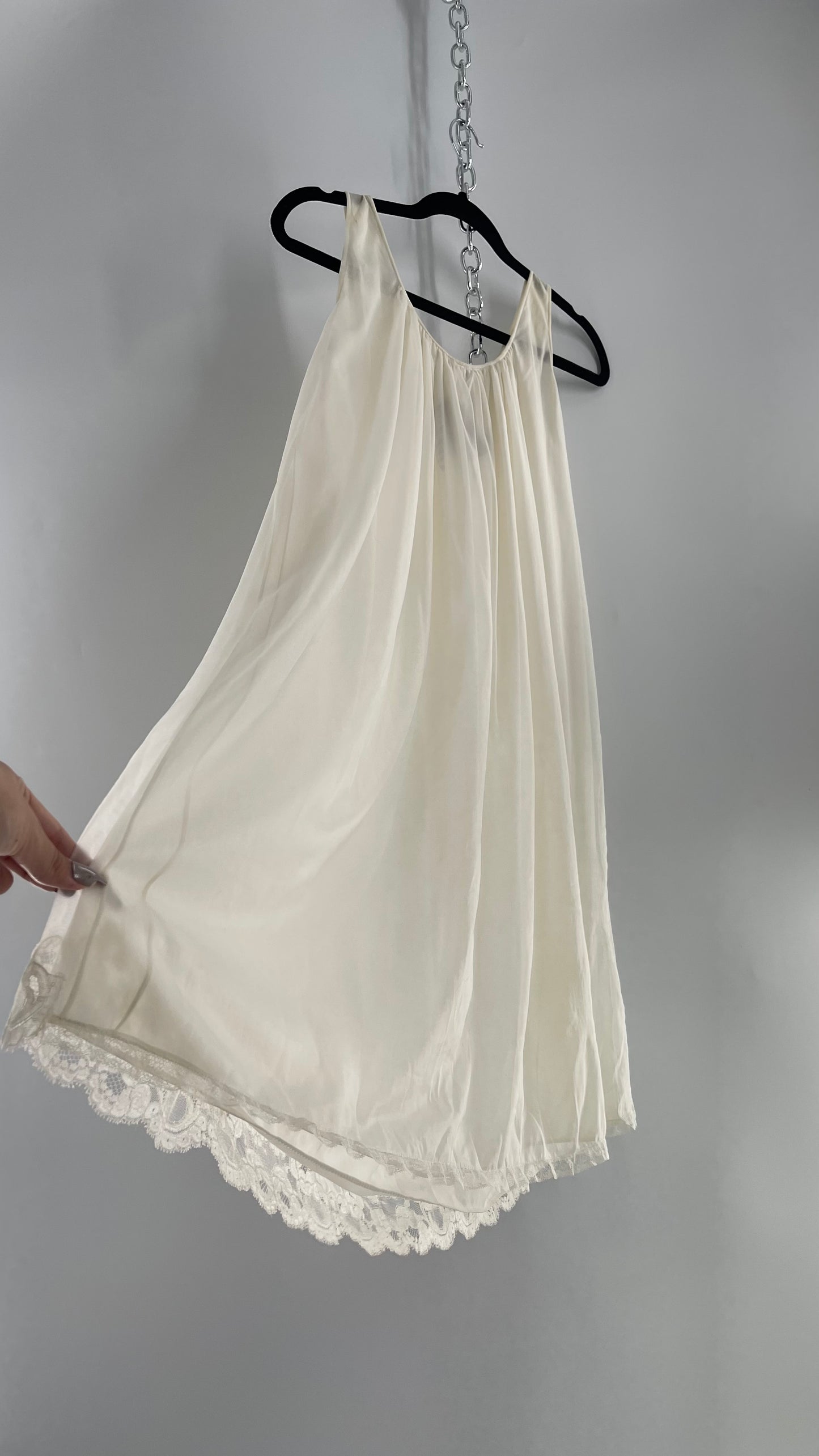 Vintage Leonora Off White Camisole Slip Nightgown Dress with Lace Trim and Decal Detail (Small)