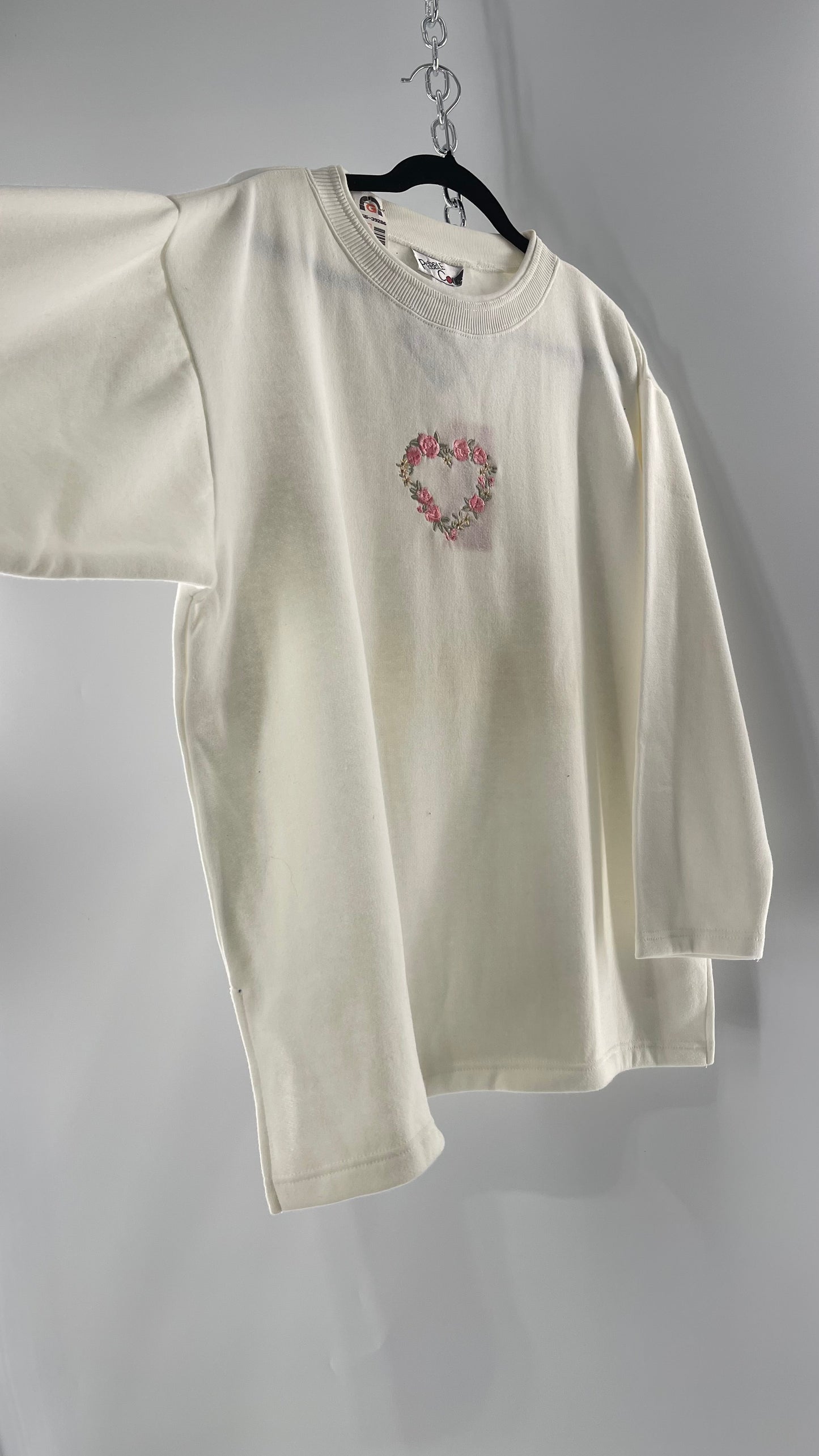 Deadstock 1990s Vintage Pebble Court Pink Rose Embroidered Heart Ivory Crewneck  (Large)