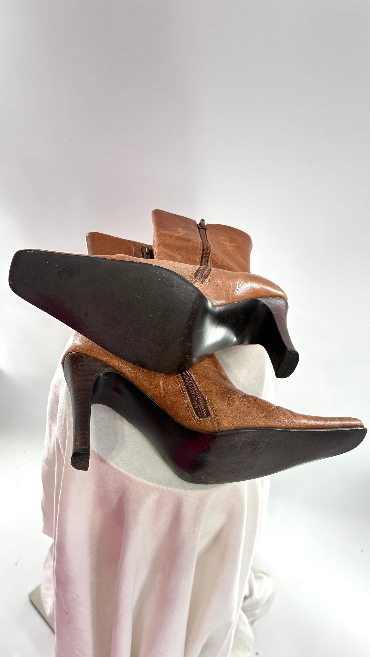 Vintage 1990s STEVE MADDEN Joesie Distressed Leather Pointed Square Toe Booties Made in Brazil (8)