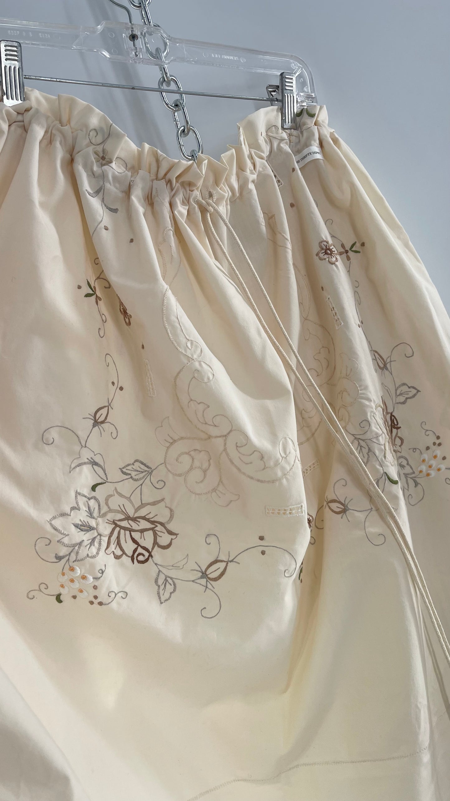 Custom Handmade Vintage Embroidered Off White Soirée Skirt (One Size)