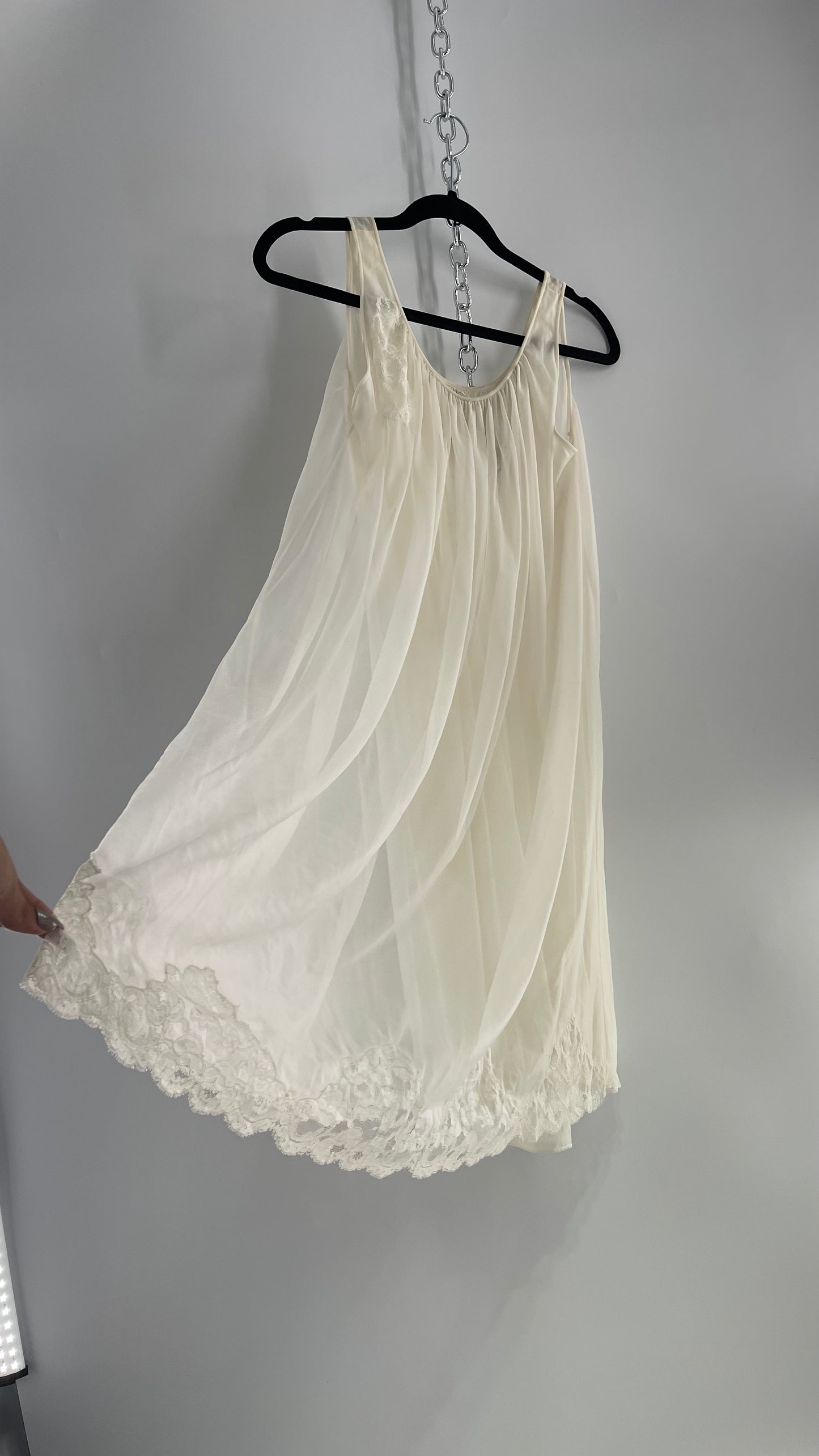 Vintage Leonora Off White Camisole Slip Nightgown Dress with Lace Trim and Decal Detail (Small)