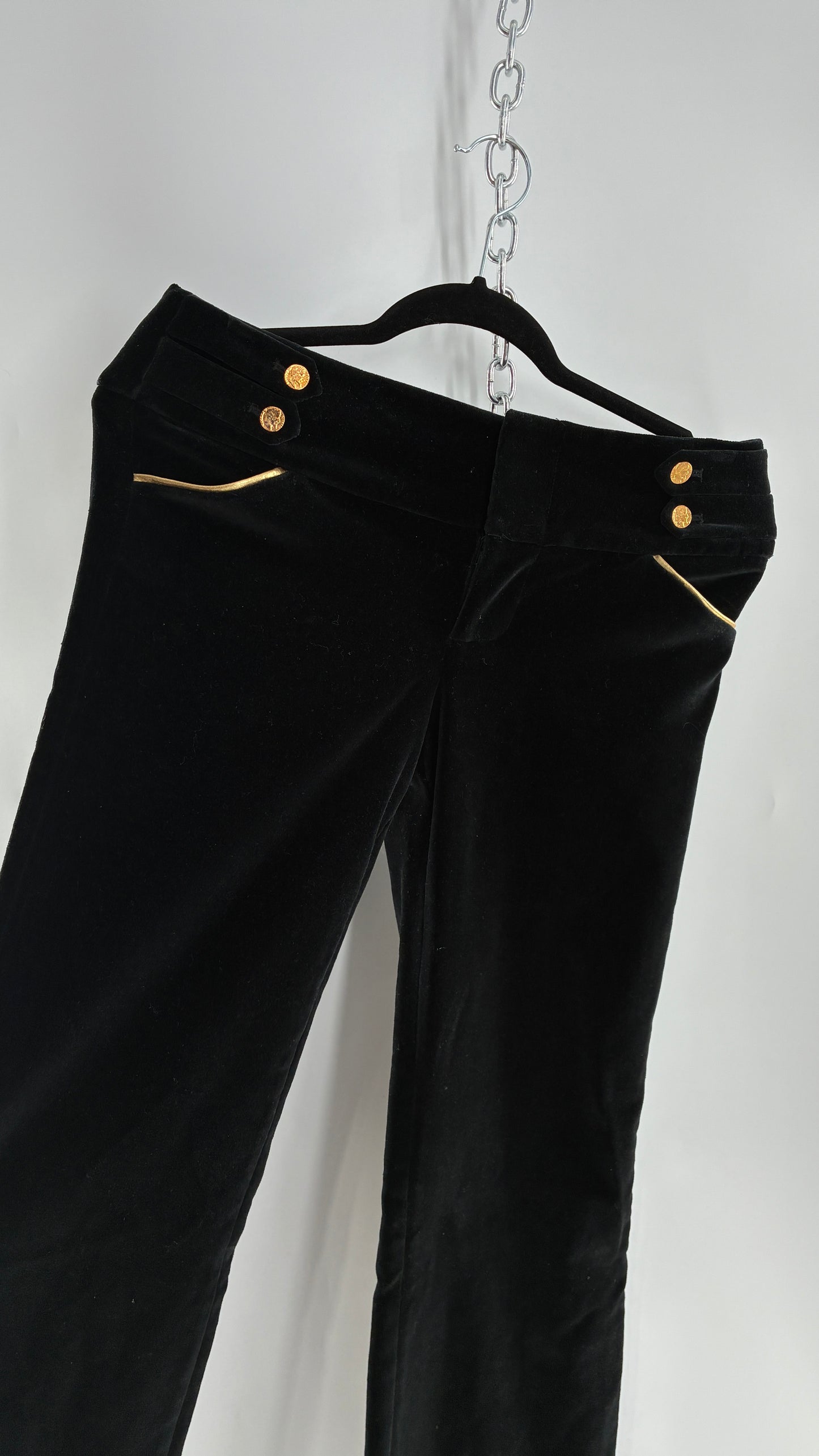 Vintage Alice + Olivia Thick Black Velour Low Rise Kickflare Pants with Thick Waistband with Gold Coin Detailing (6)