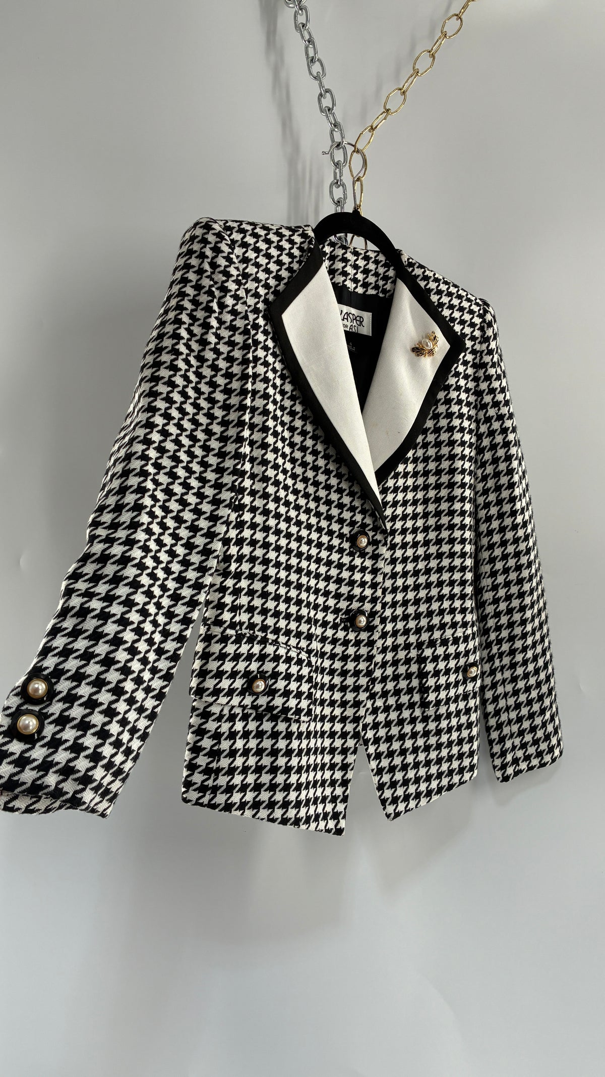 Vintage KASPER for ASL Knit Houndstooth Blazer with Gold Brooch and Pearlescent Buttons(4 Petite)