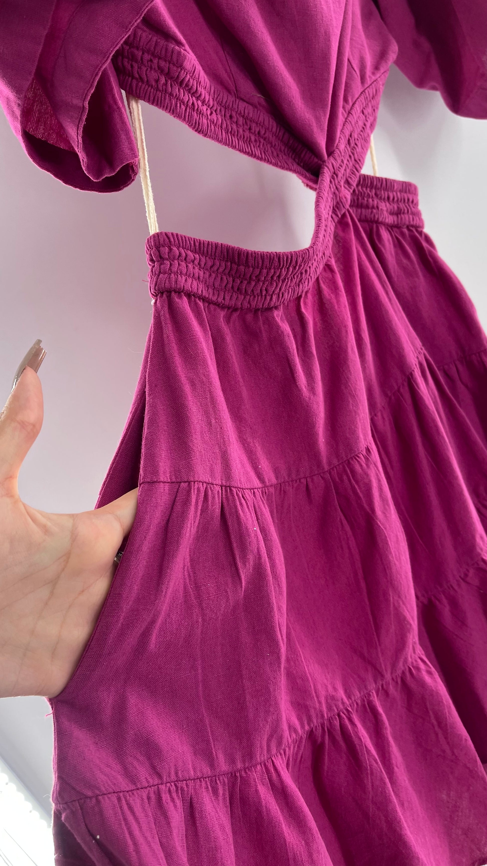 Free People Mauve Fuchsia Cotton/Linen Cut Out Sides Open Back Mini Dr The Thrifty Hippy Free People Mauve Fuchsia Cotton/Linen Cut Out Sides Open Back Mini Dr The Thrifty Hippy