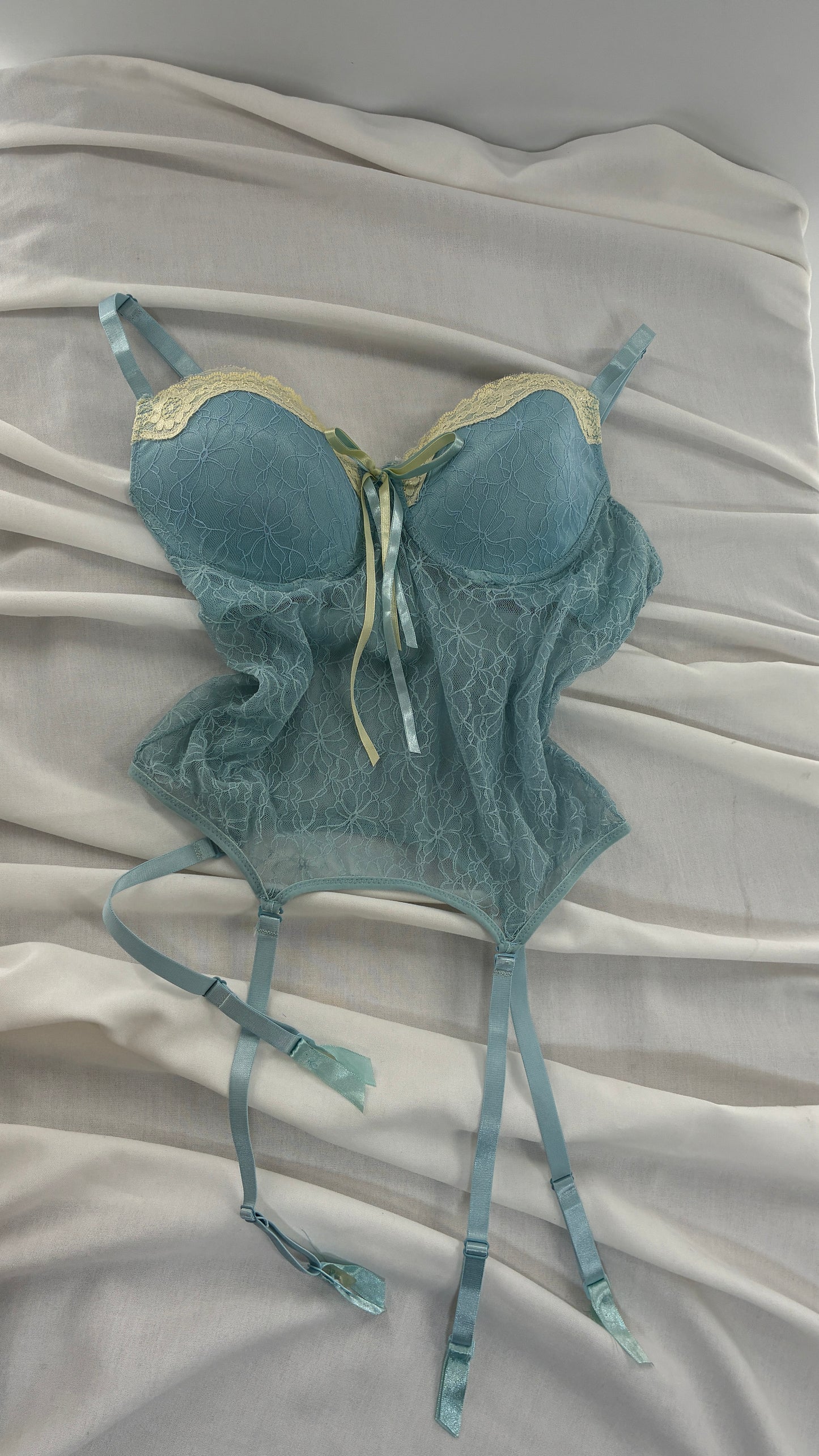 Vintage Donna L’orén Baby Blue Corset with Stretchy Lace Bodice  (36B)