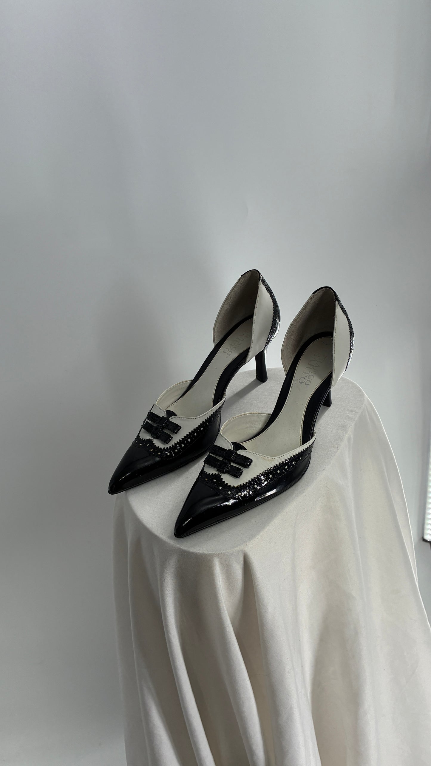 Vintage Franco Sarto Black and White Pointed Toe Tuxedo Heel (8)