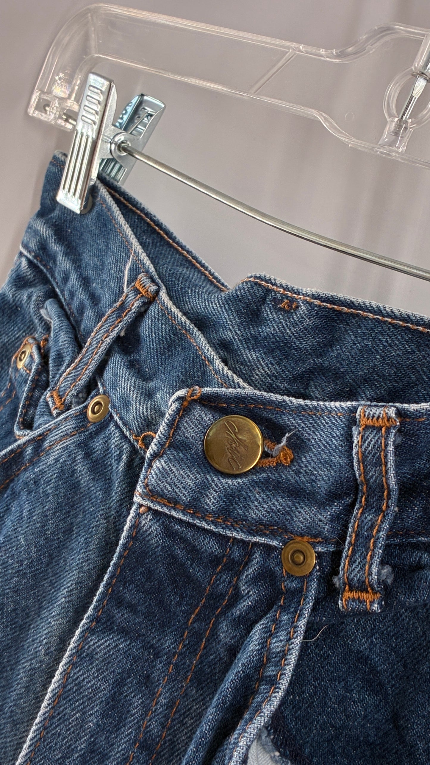 Vintage 1980s CHIC Ultra High Waisted Jeans (5Tall)