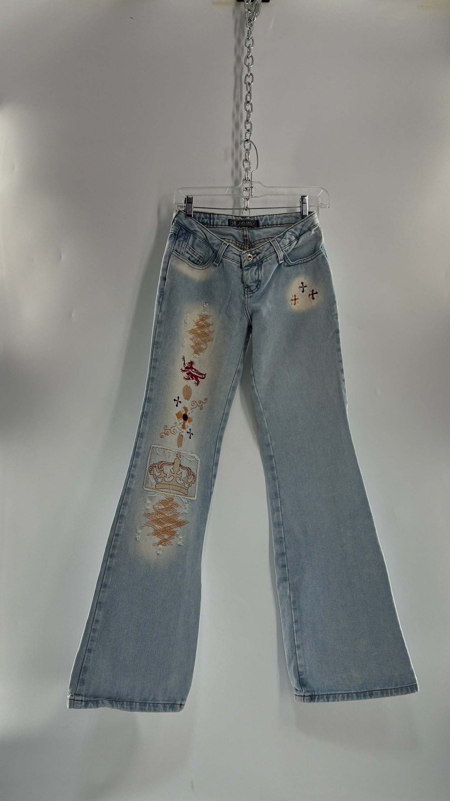 Vintage SAWARY Light Wash Brazilian Jeans with Fade and Embroidered Details (38)