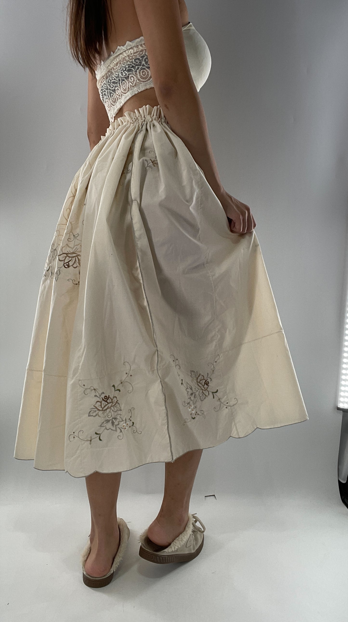 Custom Handmade Vintage Embroidered Off White Soirée Skirt (One Size)