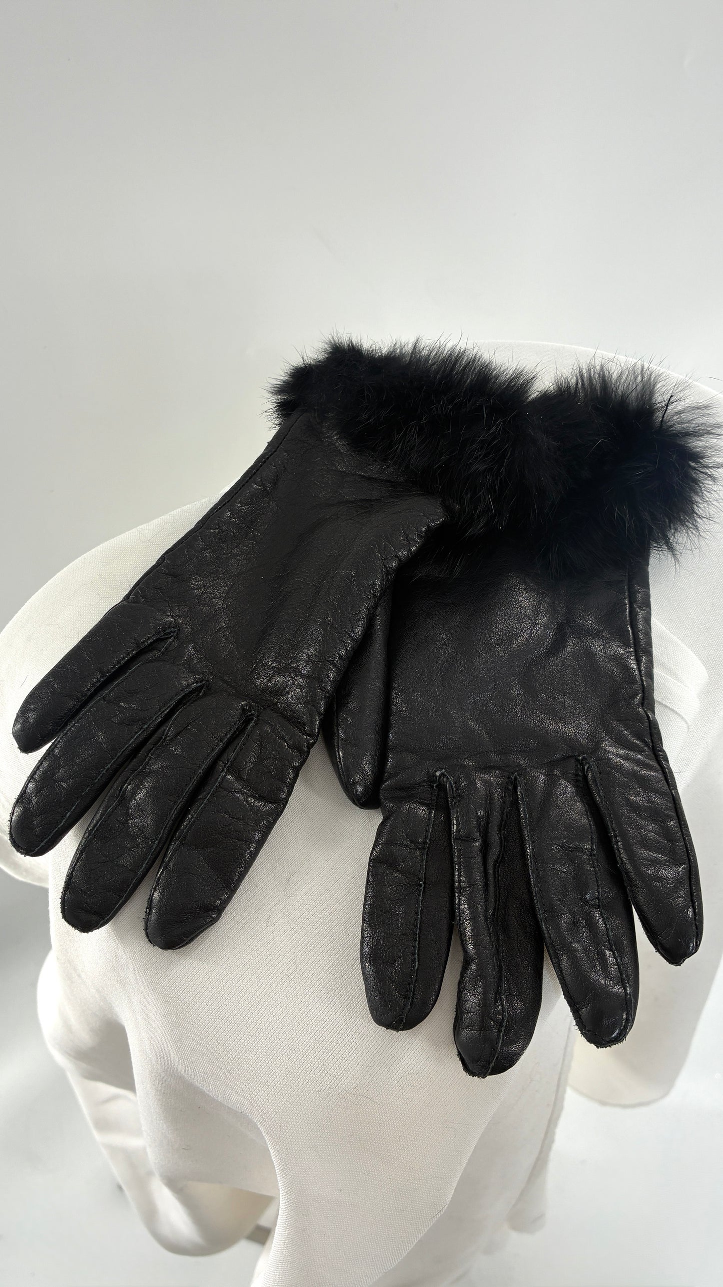 Vintage Black Genuine Leather Gloves with Rabbit Fur Trim