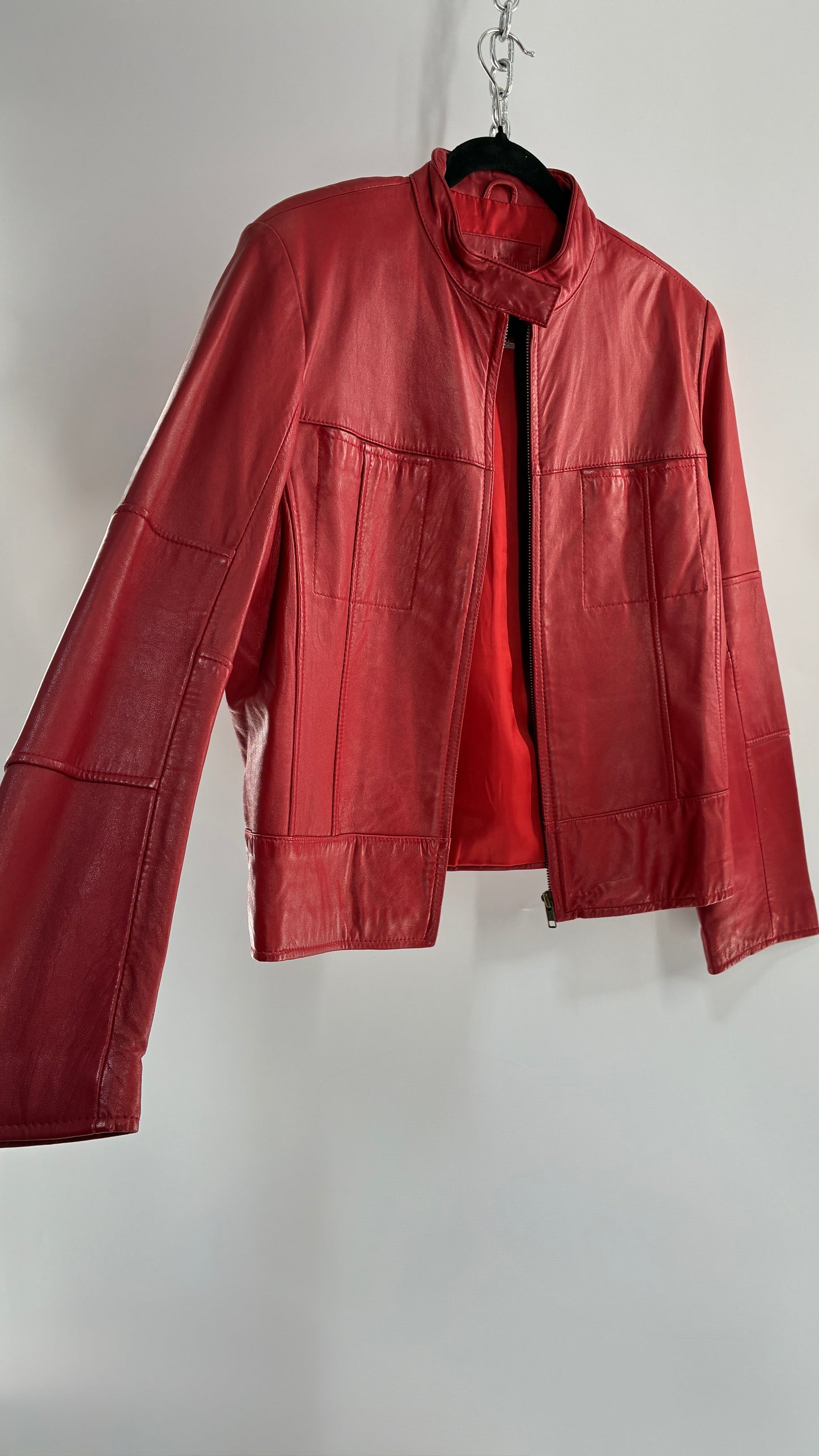 KATHY IRELAND Lamb Leather Red Motorcycle Neck Strap Jacket (Medium)