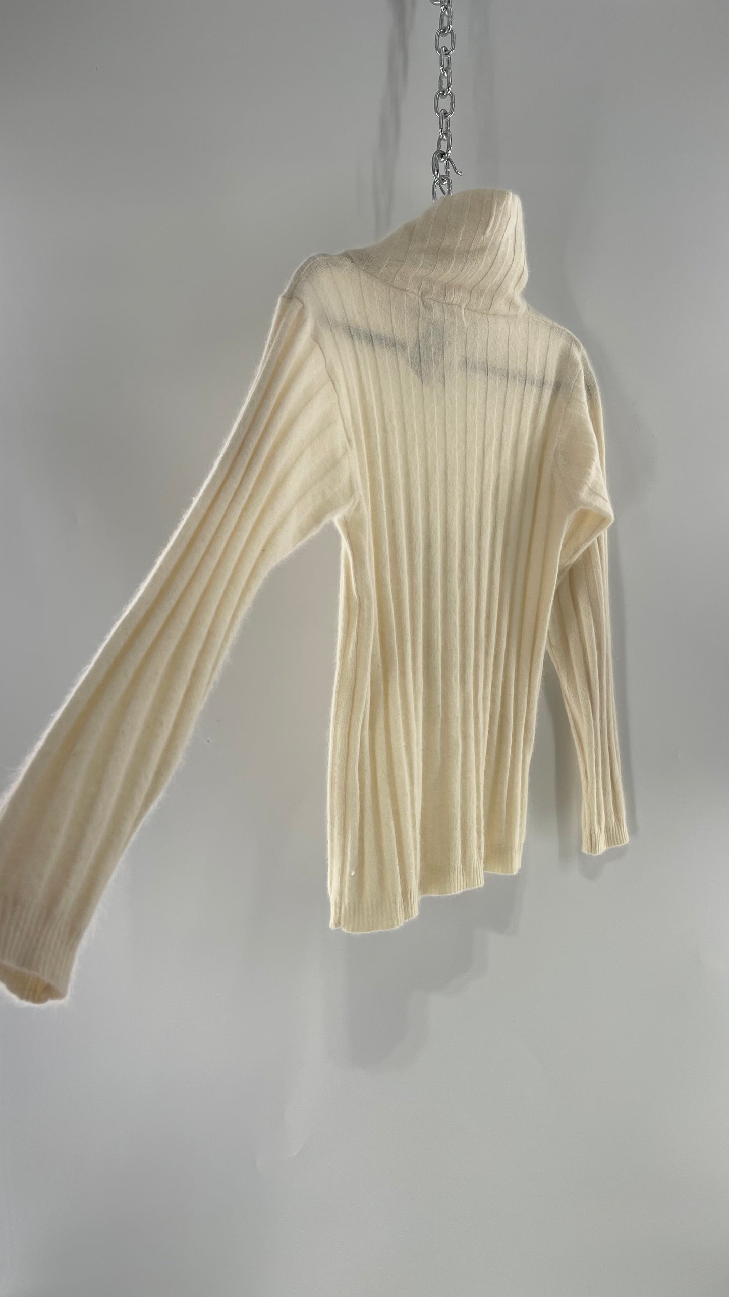 Vintage Ellen Tracy 70% Lamb Wool 20% Rabbit Turtle Neck Sweater (S)