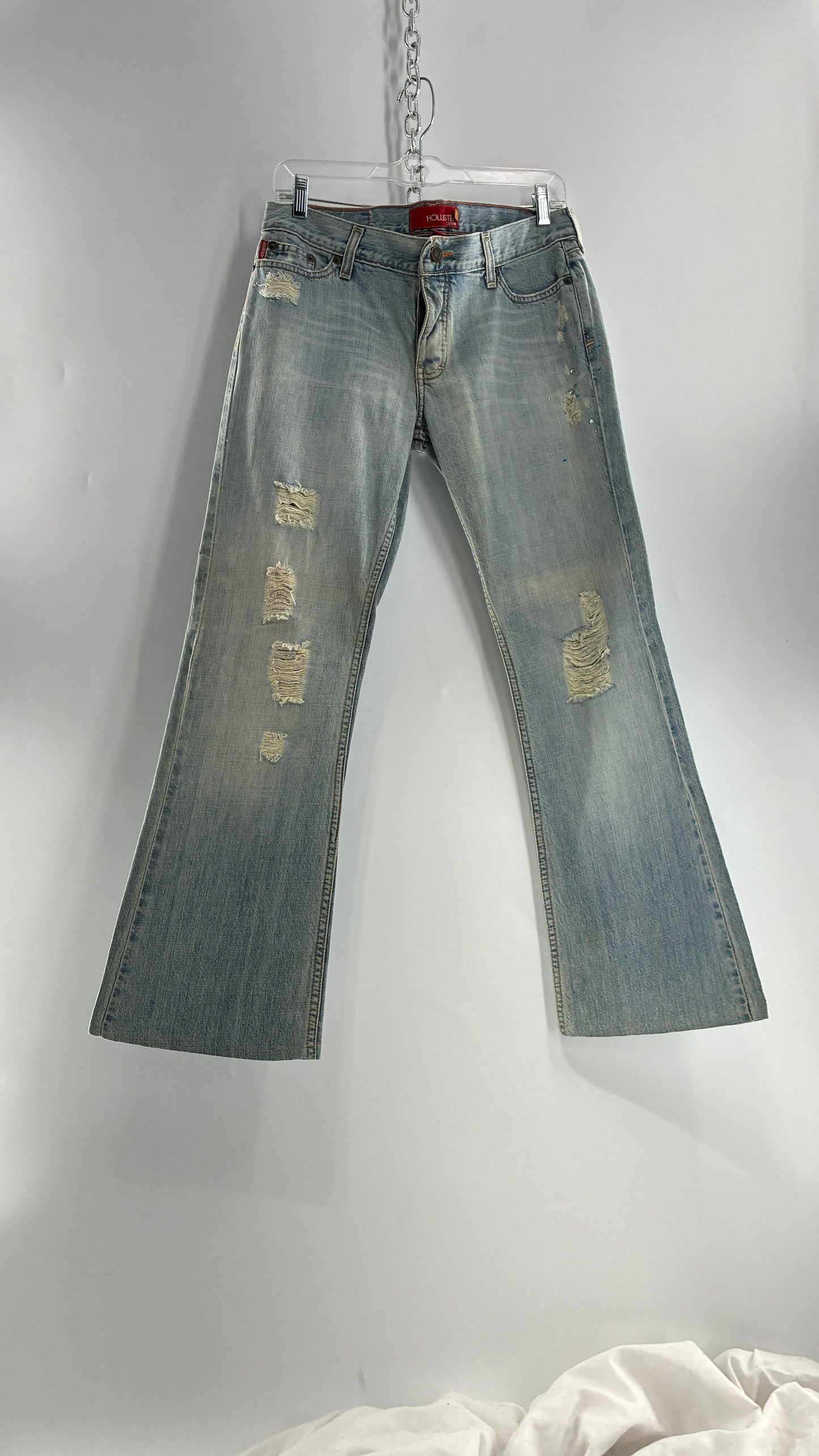 Vintage HOLLISTER Light Wash Distressed Jeans with Rhinestone Details (7)