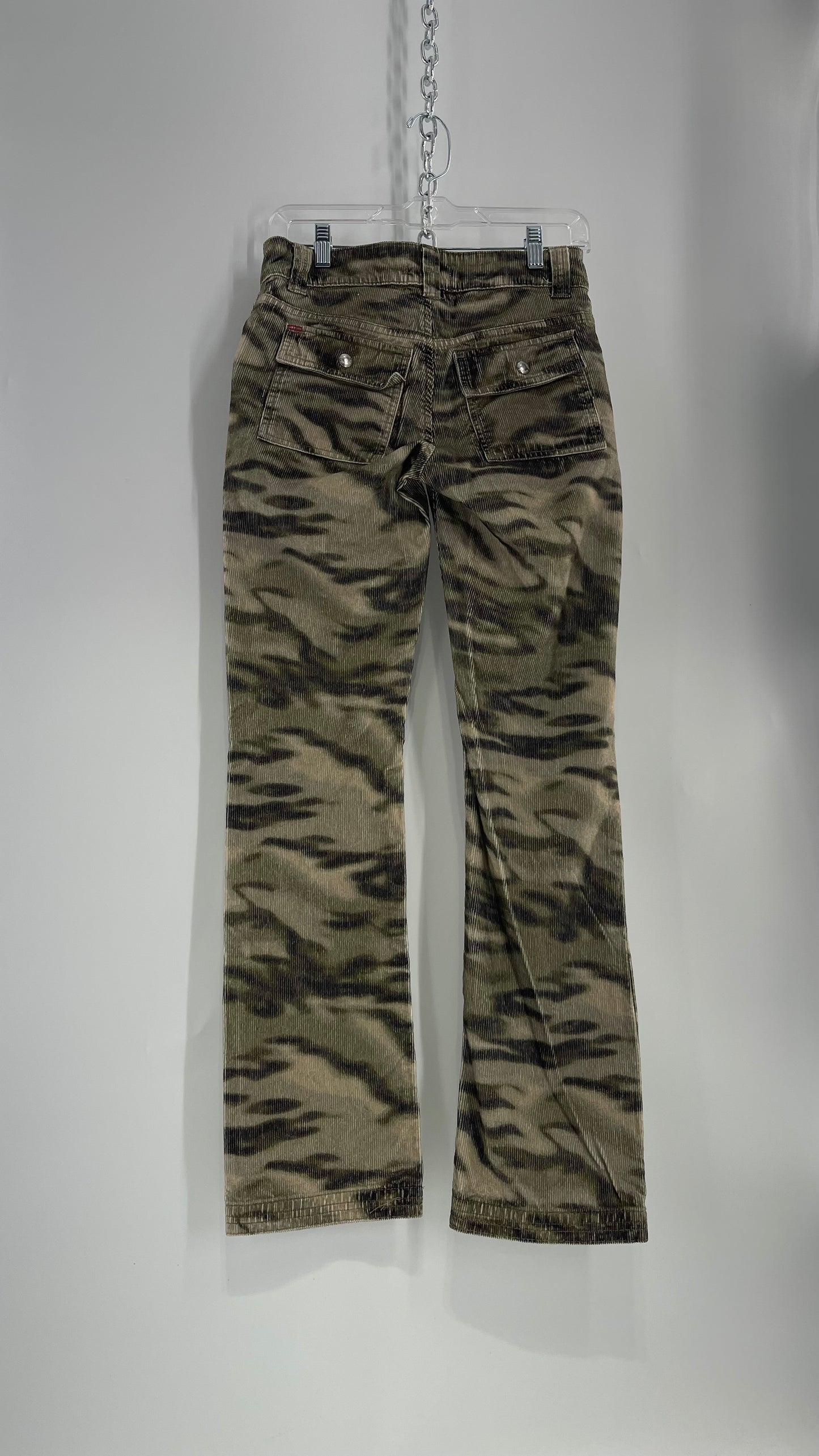 BDG Urban Outfitters Green 90s Army Print Cargos (0)