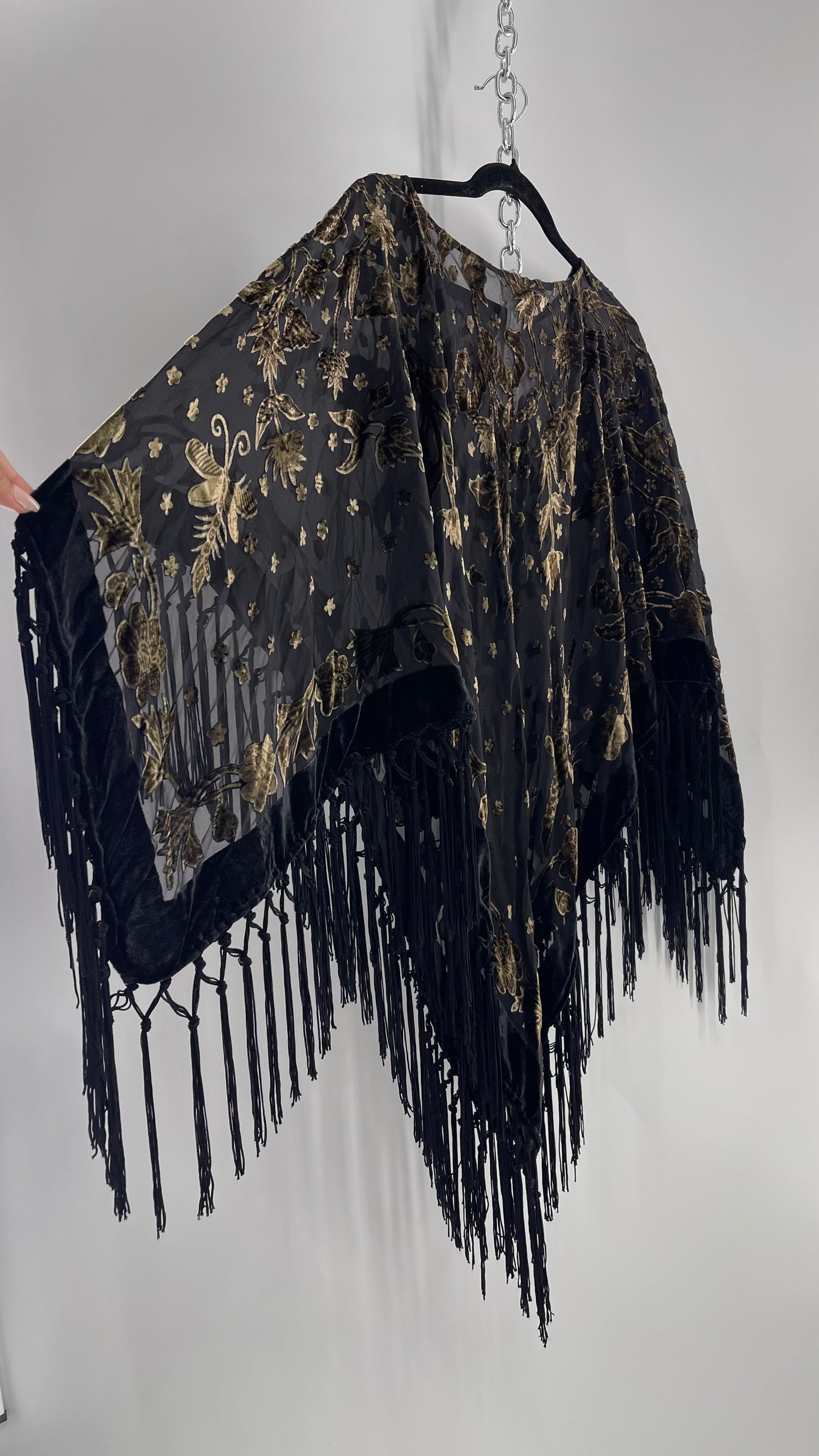 CHICO’S Poncho Black and Beige BurnOut Velour Pattern with Fringe (One Size)