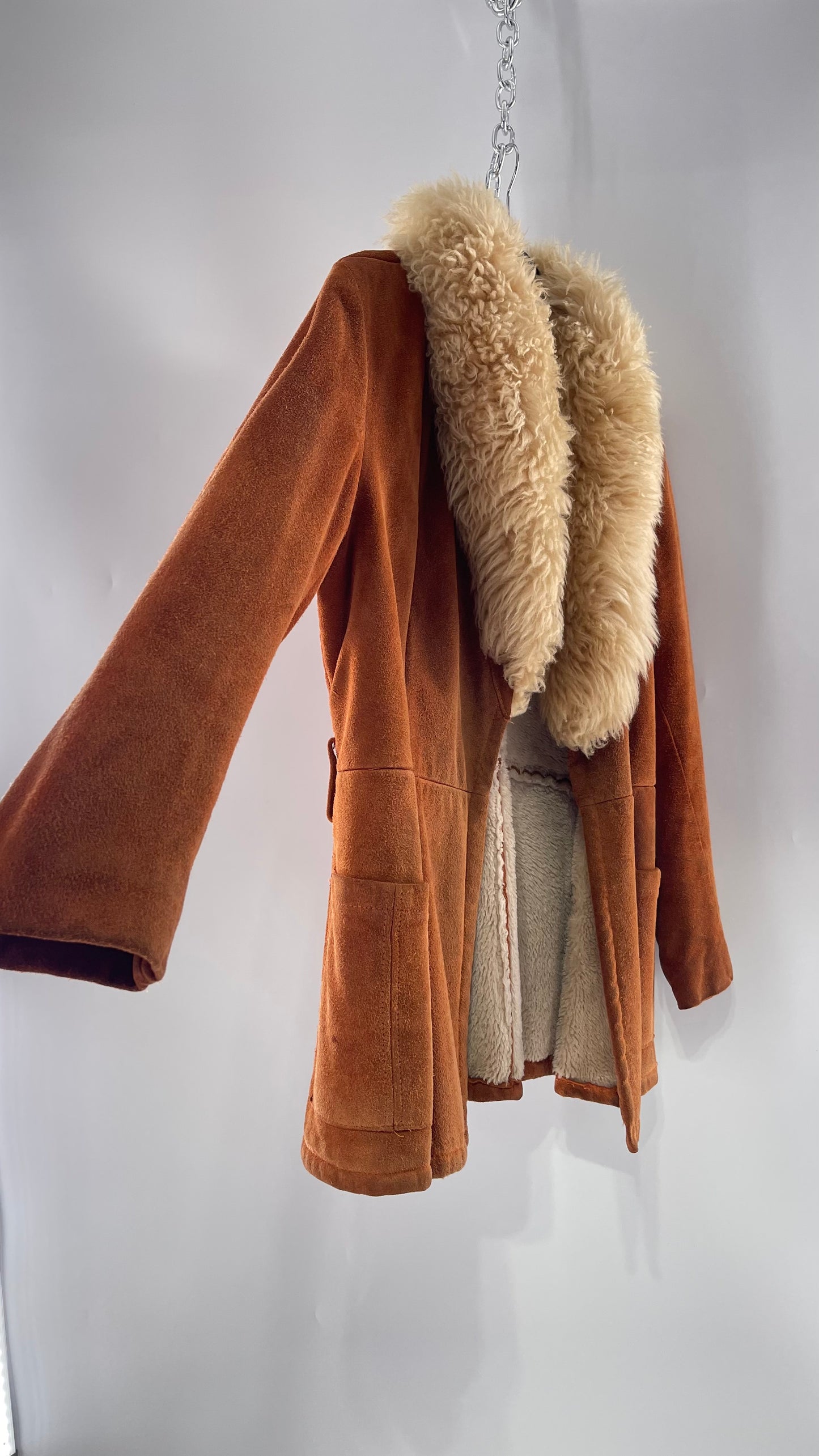 1970s Vintage Burnt Orange Suede Thick Heavy Sherpa Lined Jacket with Genuine Fur Collar (C)(Medium)