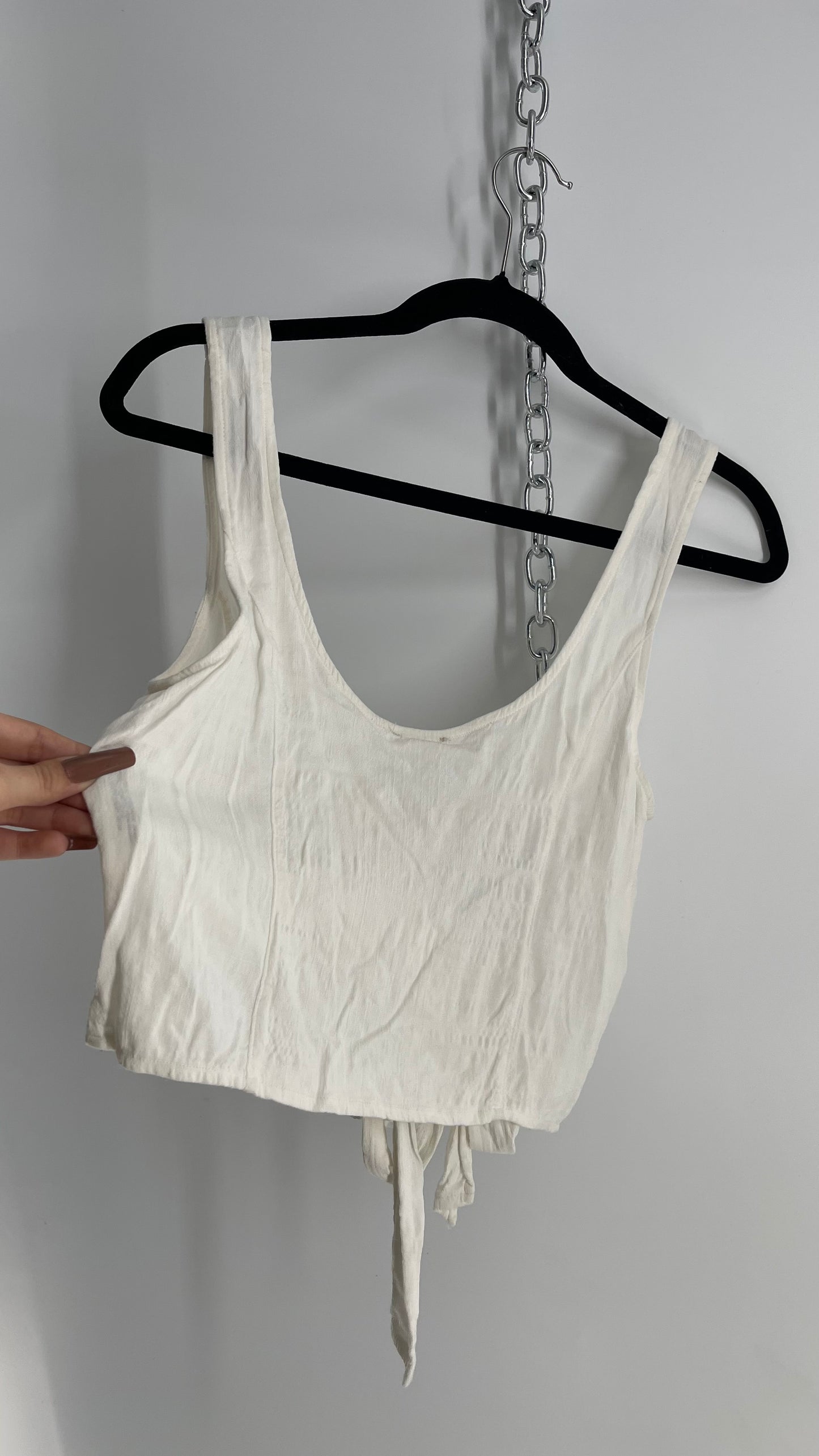 Intimately Free People White Crimped Metal Grommet Tie Front Tank (Small)