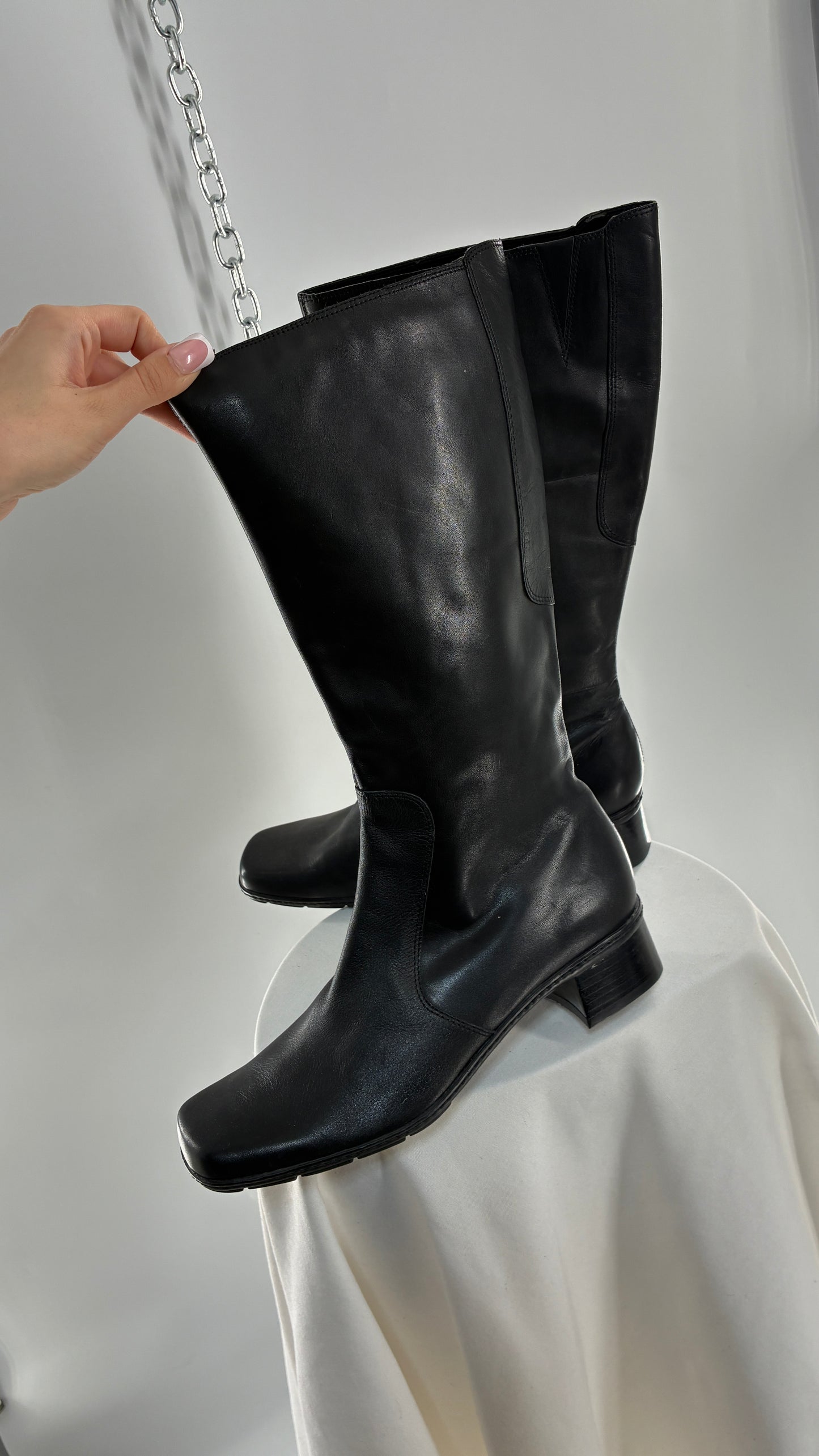 Vintage BANDOLINO 1990s Black Square Toe Boots (9.5)